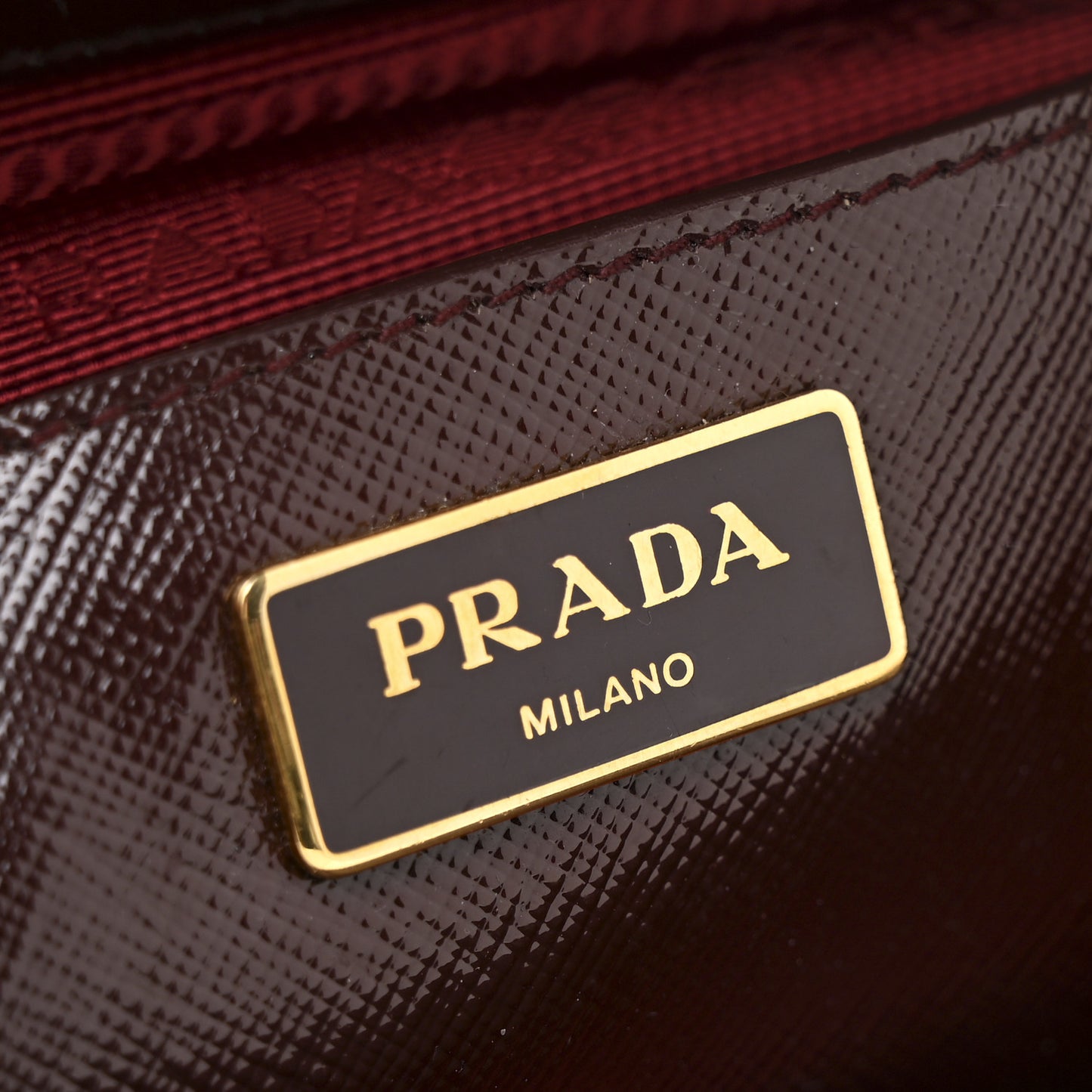 Saffiano Vernice Galleria Front Pocket Tote Cherry