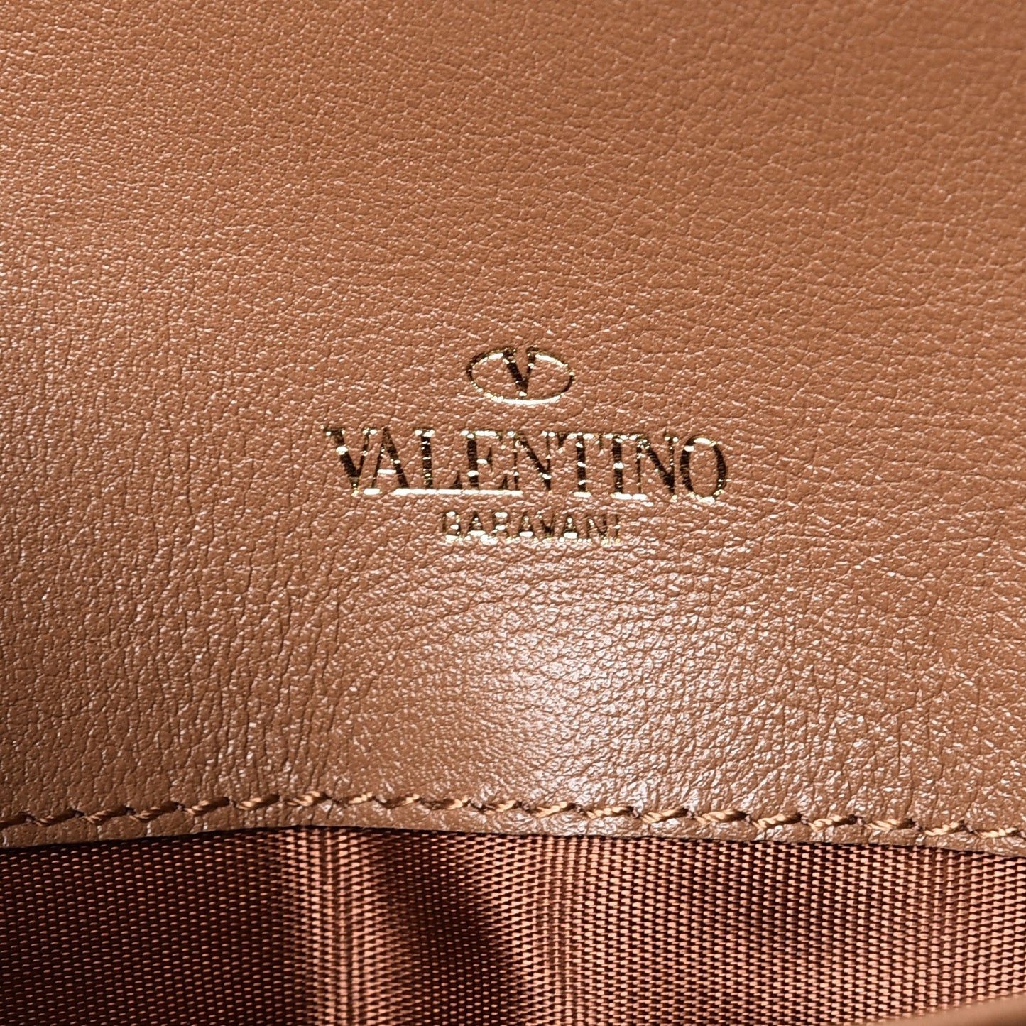 Vitello Rockstud Flap Wallet On Chain Brown