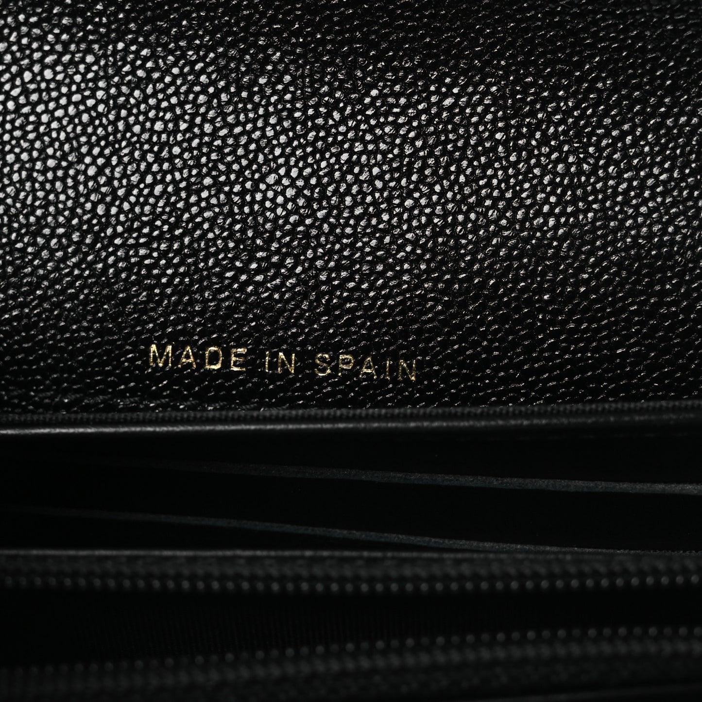 Caviar Quilted Medium Boy Flap Wallet Black