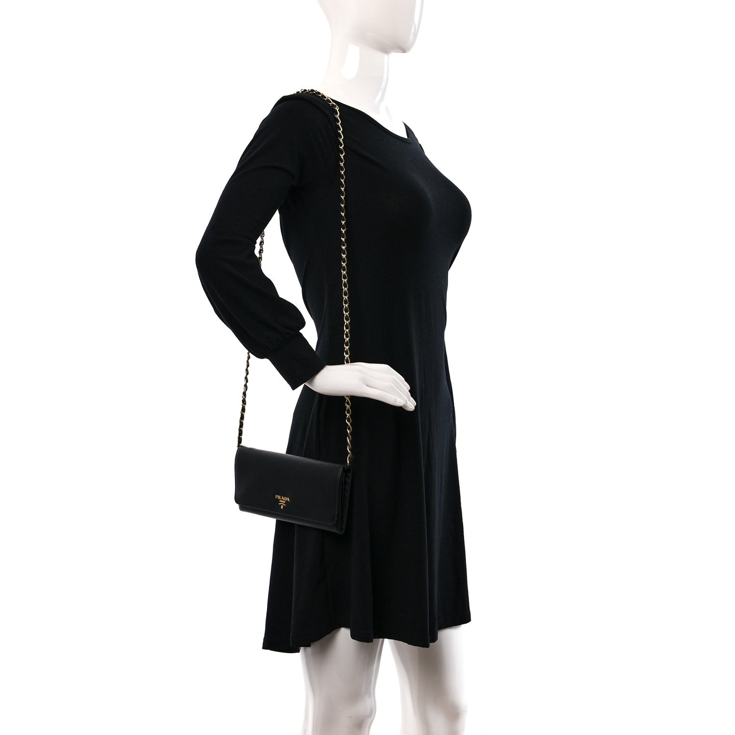 Saffiano Metal Oro Chain Wallet Black