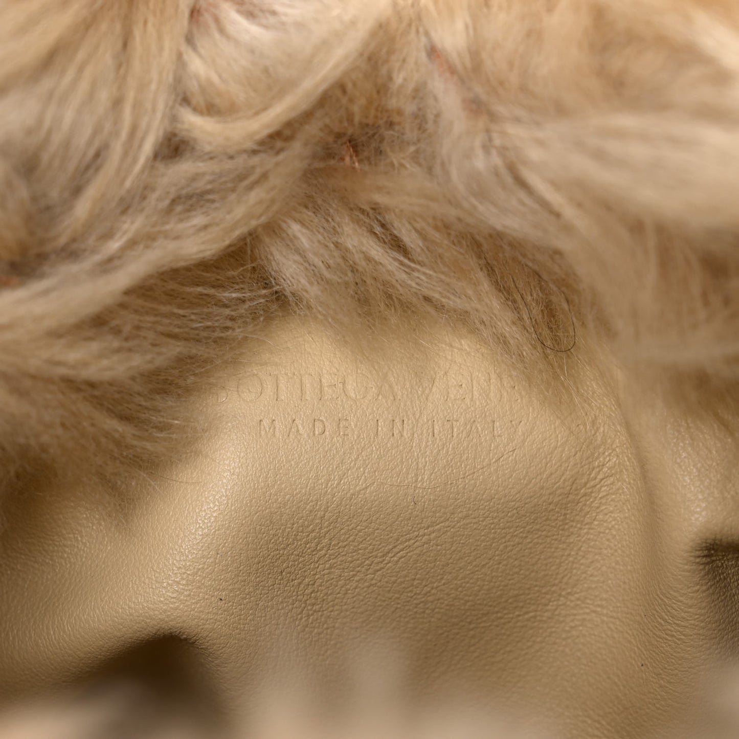 Shearling Lambskin The Pouch Chain Porridge