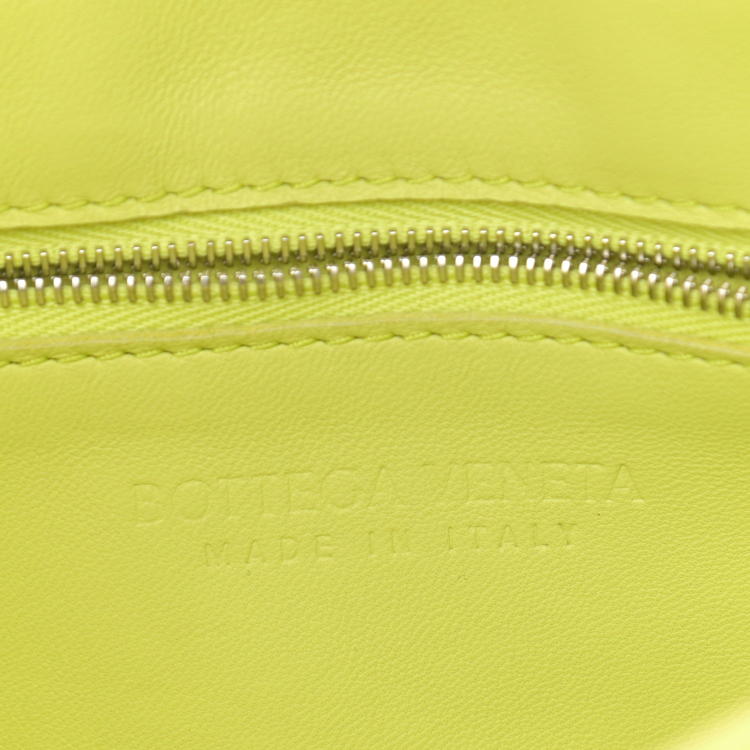 Bottega Veneta Nappa Maxi Intreccio Cassette Bag Seagrass 6 of 10