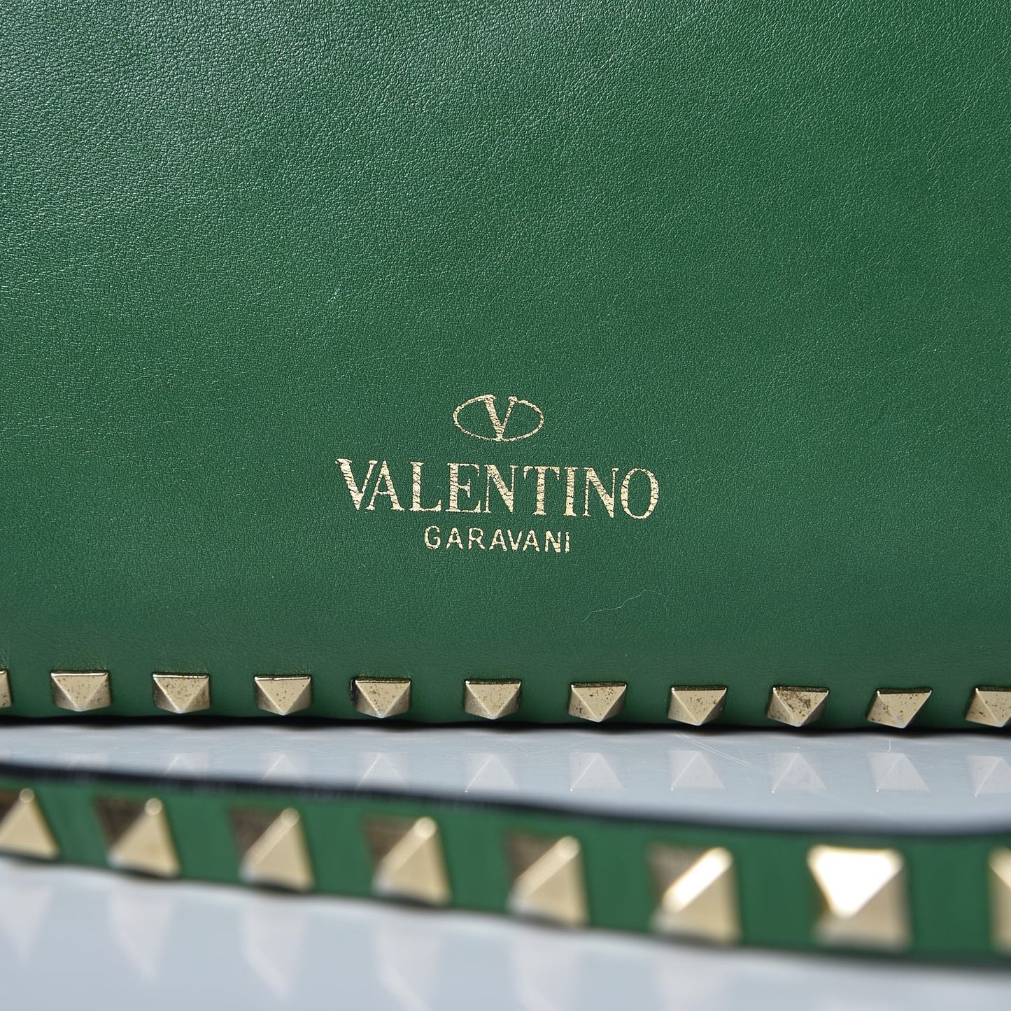 Vitello Medium Rockstud Tote Emerald