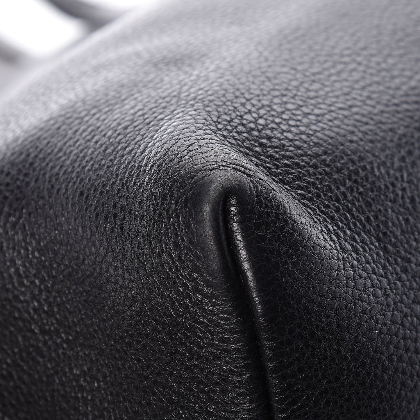 Vitello Daino Pocket Shopping Tote Black