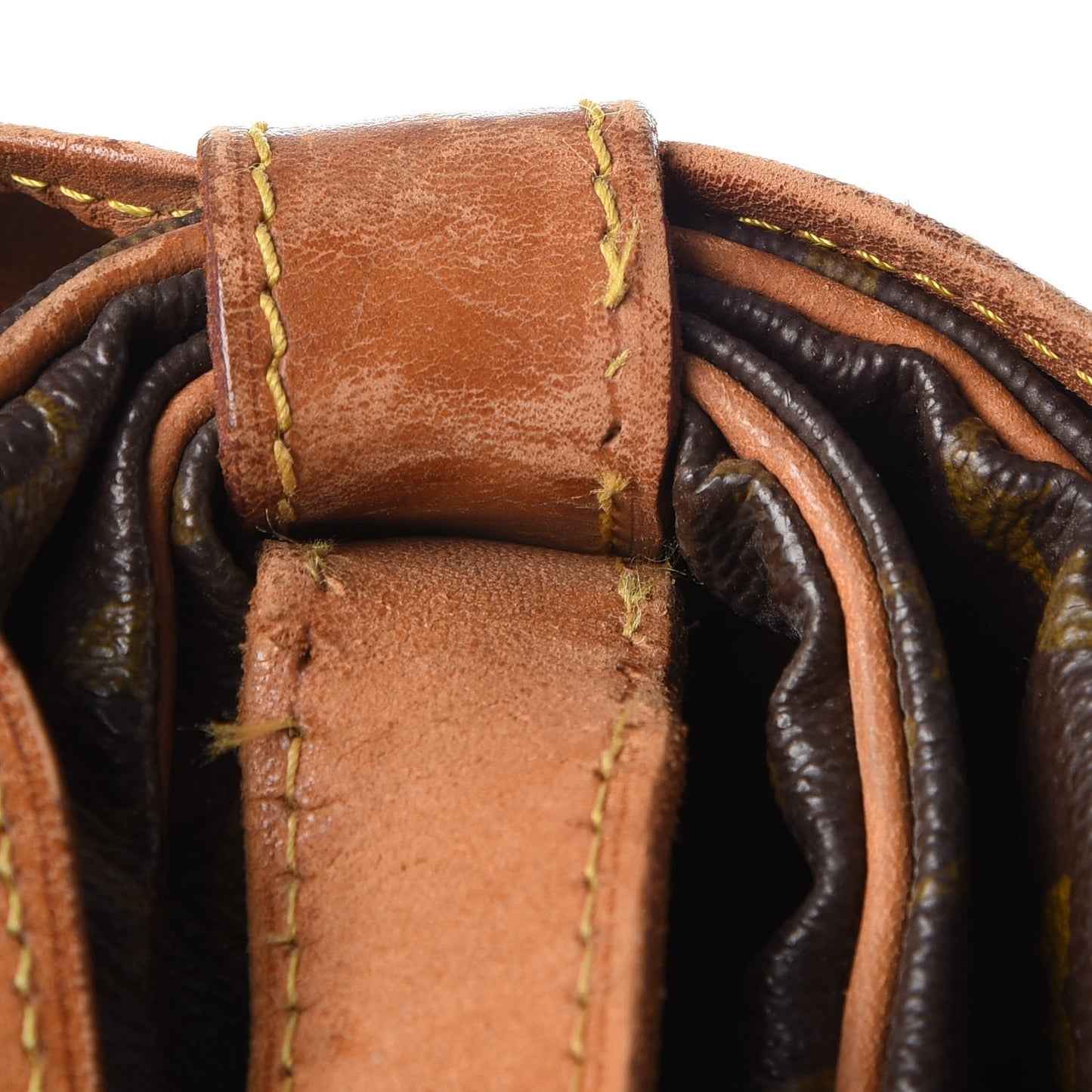 Monogram Saumur 35
