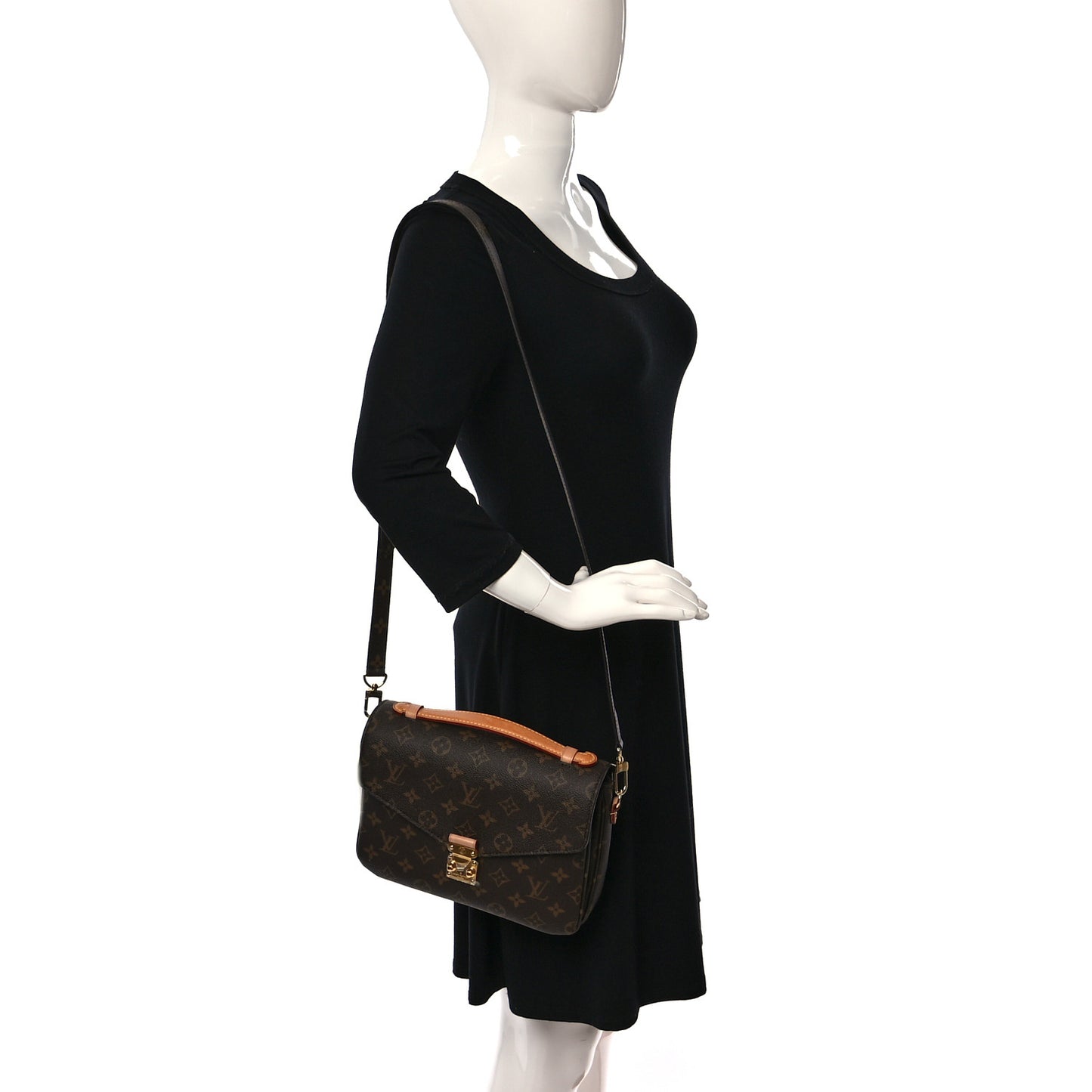 Monogram Pochette Metis
