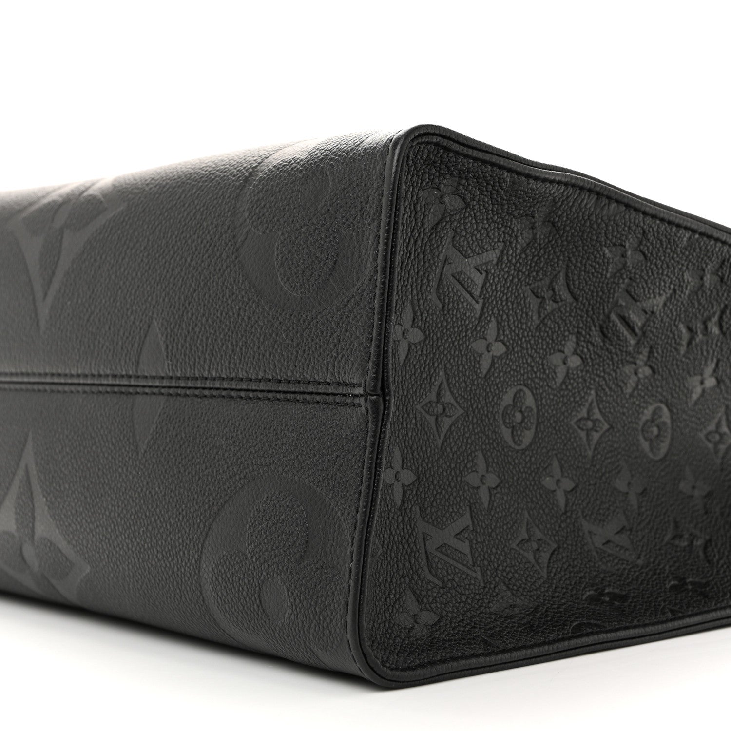 Louis Vuitton Empreinte Monogram Giant Onthego MM Black 9 of 10