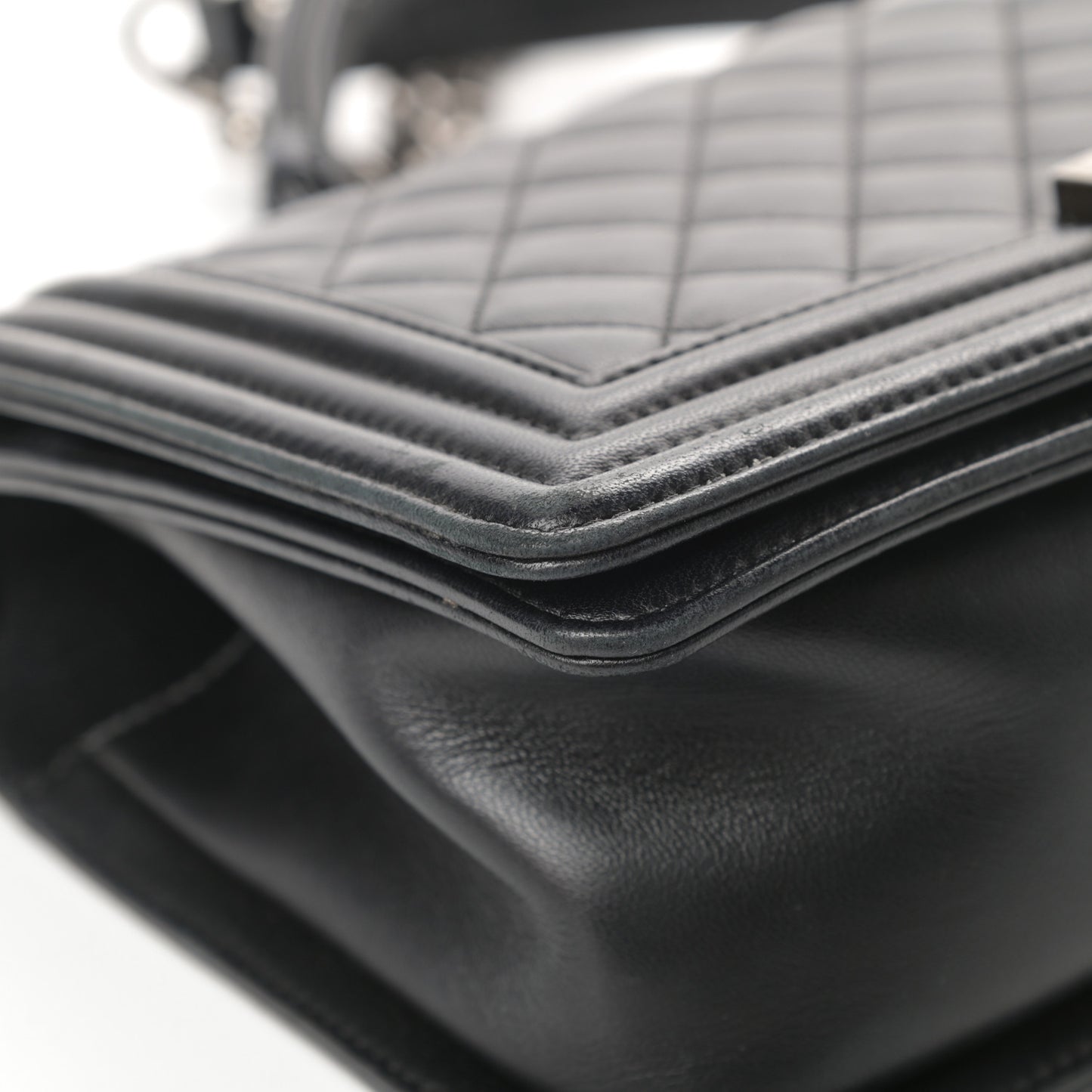 Lambskin Quilted Medium Boy Flap Black