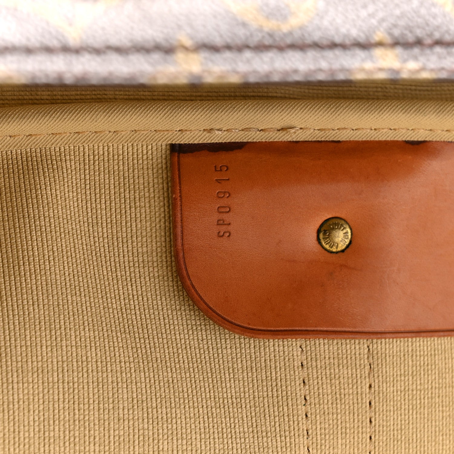 Louis Vuitton Monogram Sirius 60 6 of 20