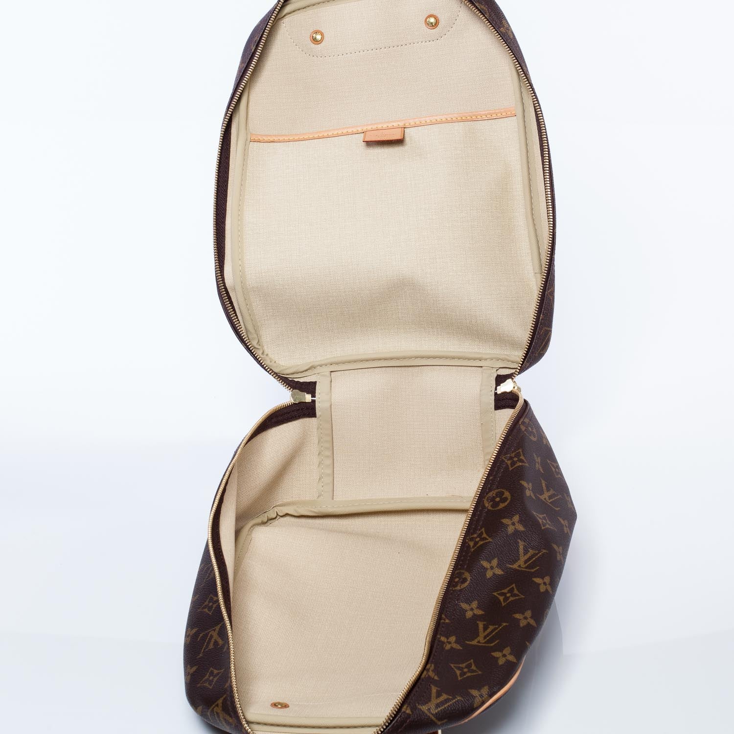 Louis Vuitton Monogram Excursion Shoe Bag 9 of 9