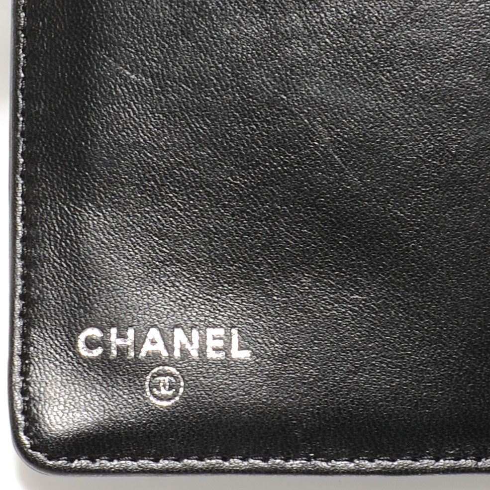 Patent Calfskin Lucky Symbols Yen Wallet Black