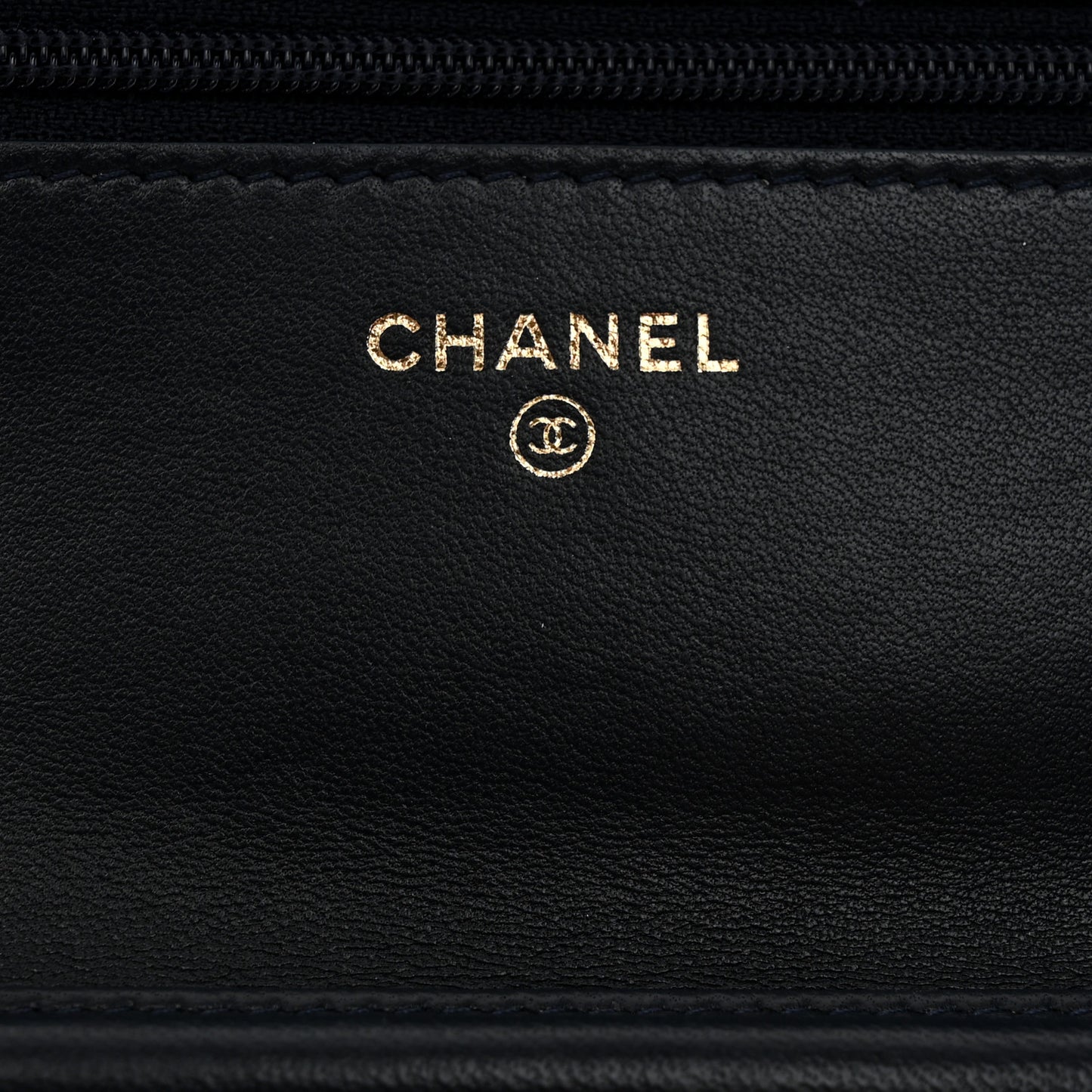 Lambskin Quilted Pearl Crush Wallet on Chain WOC Navy