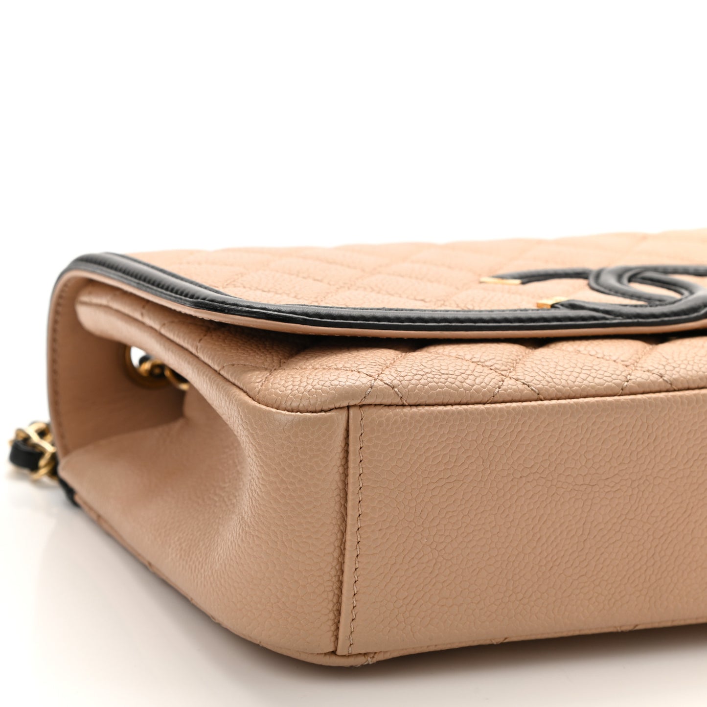 Caviar Quilted Medium CC Filigree Flap Beige Black