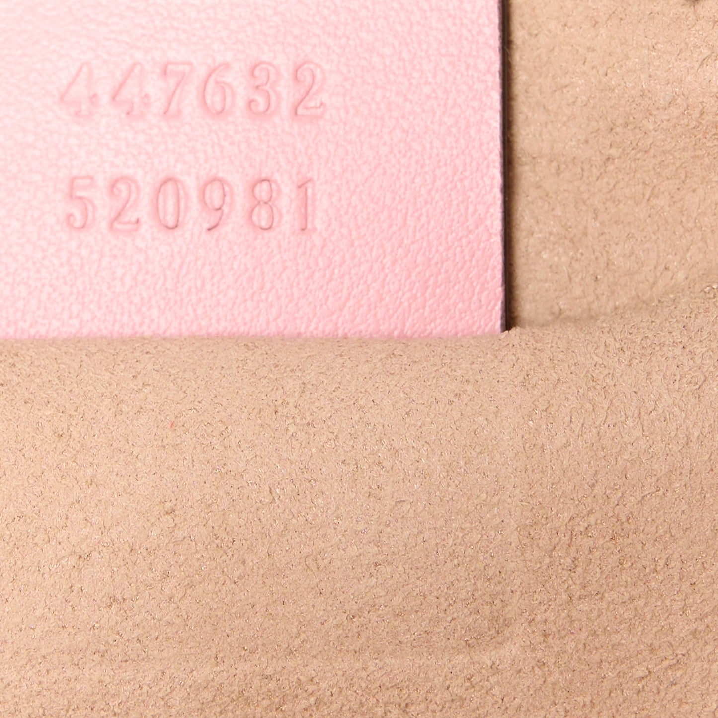 Calfskin Matelasse Small GG Marmont Chain Shoulder Bag Wild Rose