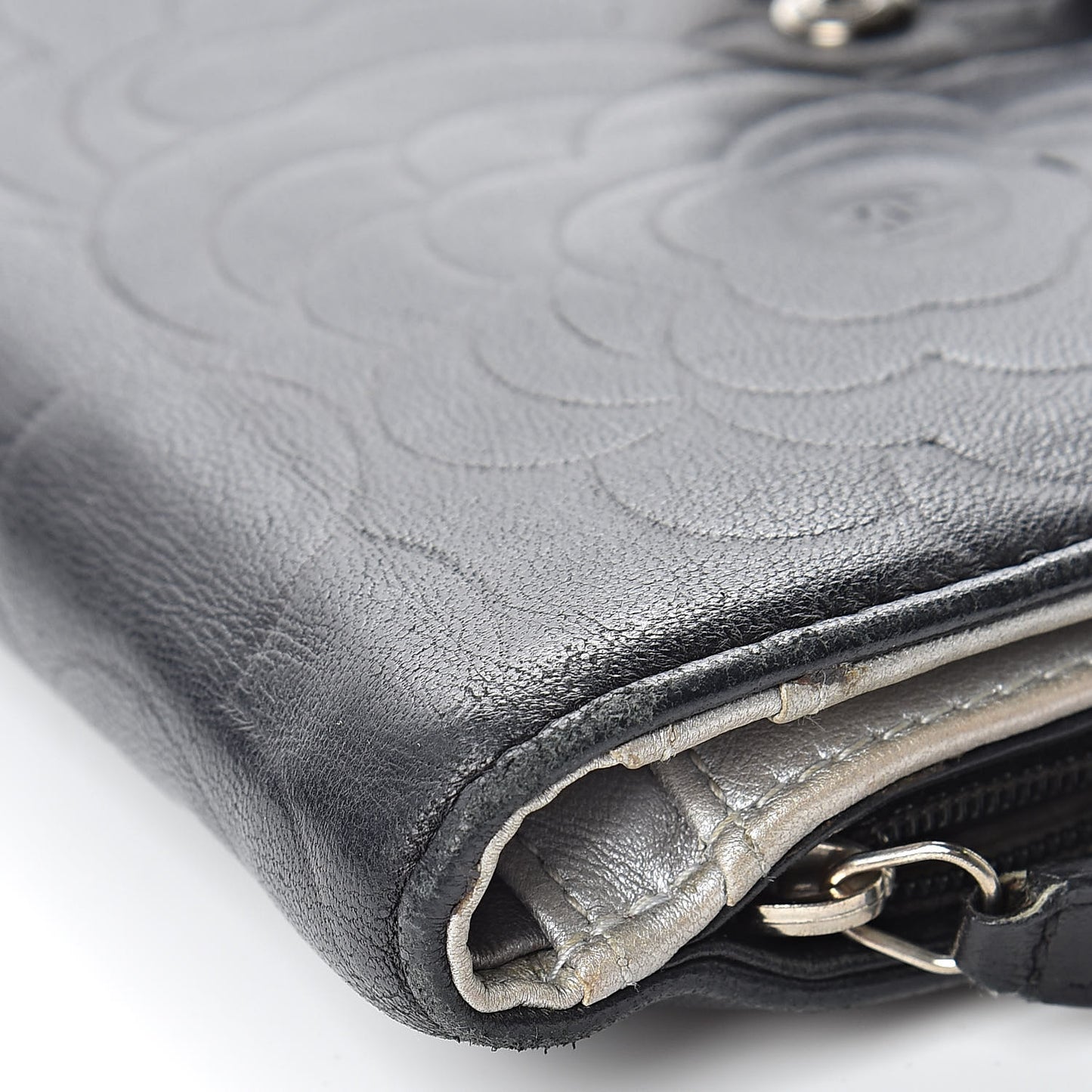 Lambskin Camellia Embossed Zipped Pocket Wallet Black