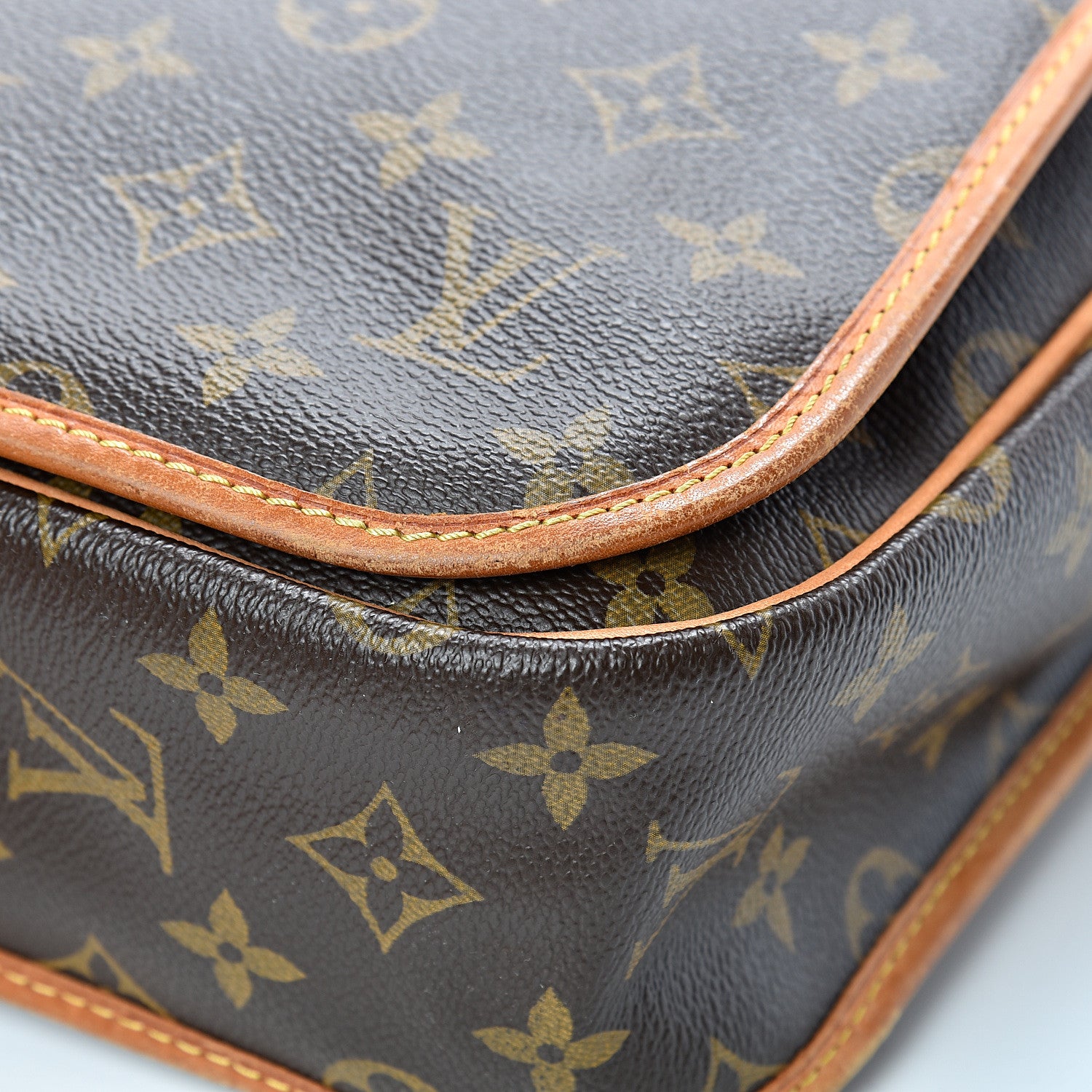 Louis Vuitton Monogram Bosphore PM Messenger 9 of 16