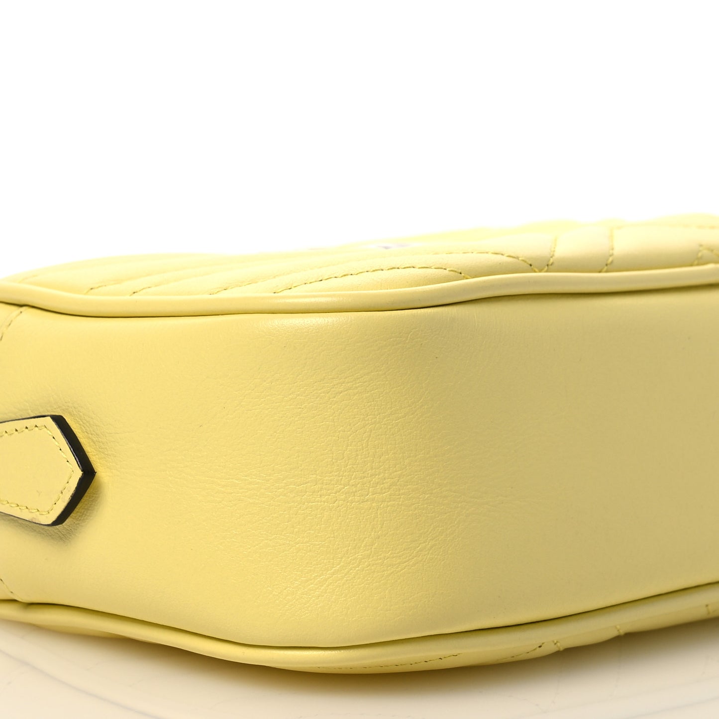 Calfskin Matelasse Small GG Marmont Chain Shoulder Bag Banana