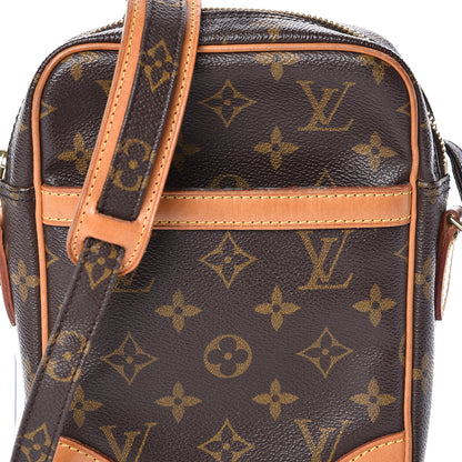 Louis Vuitton Monogram Danube 21 7 of 10