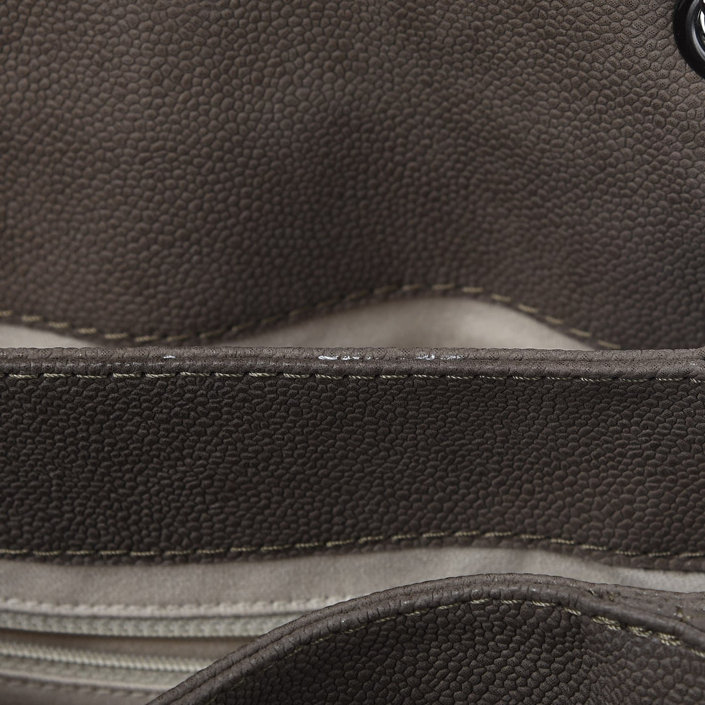 Iridescent Caviar Medium Lady Pearly Flap Khaki