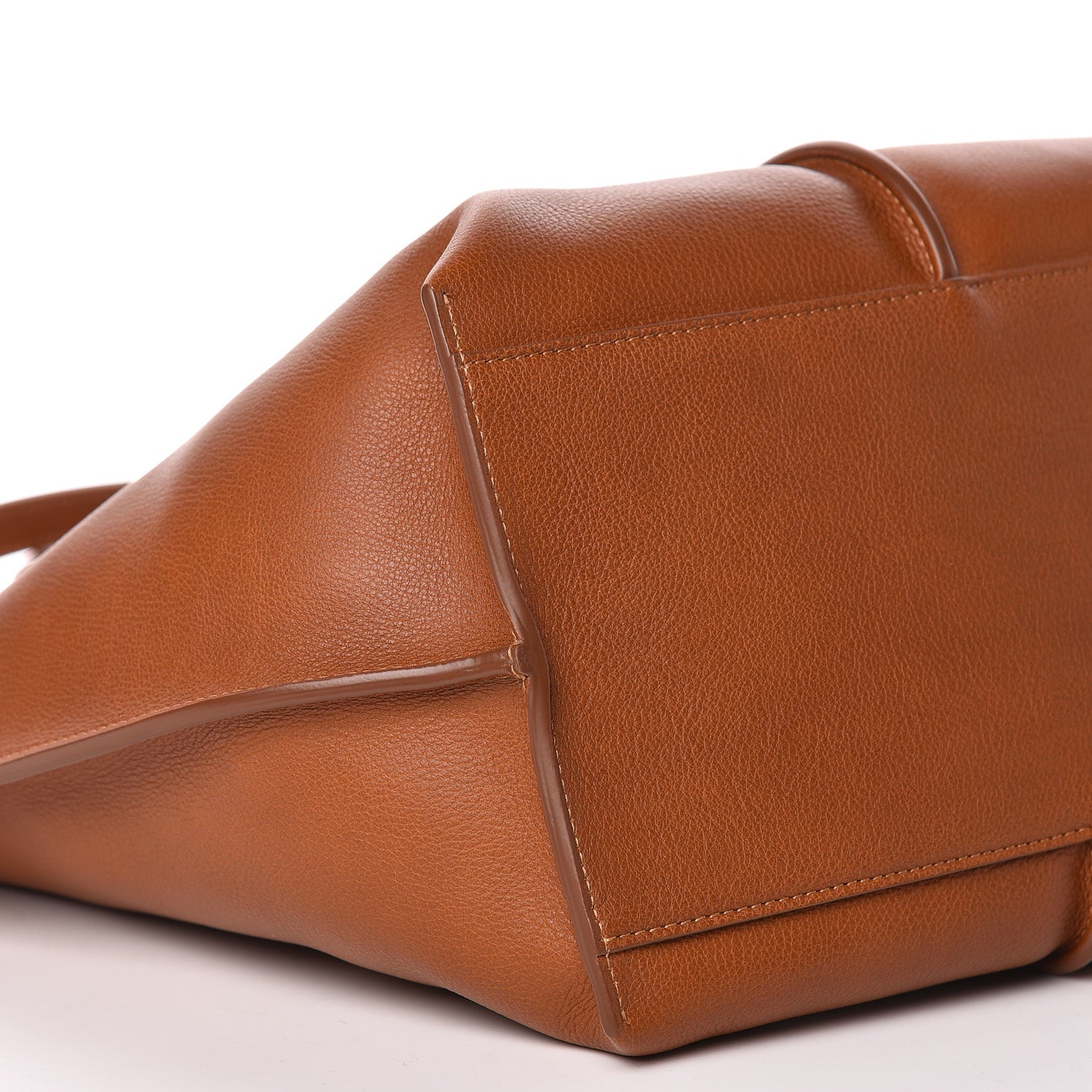 Smooth Calfskin Medium Vick Tote Caramel