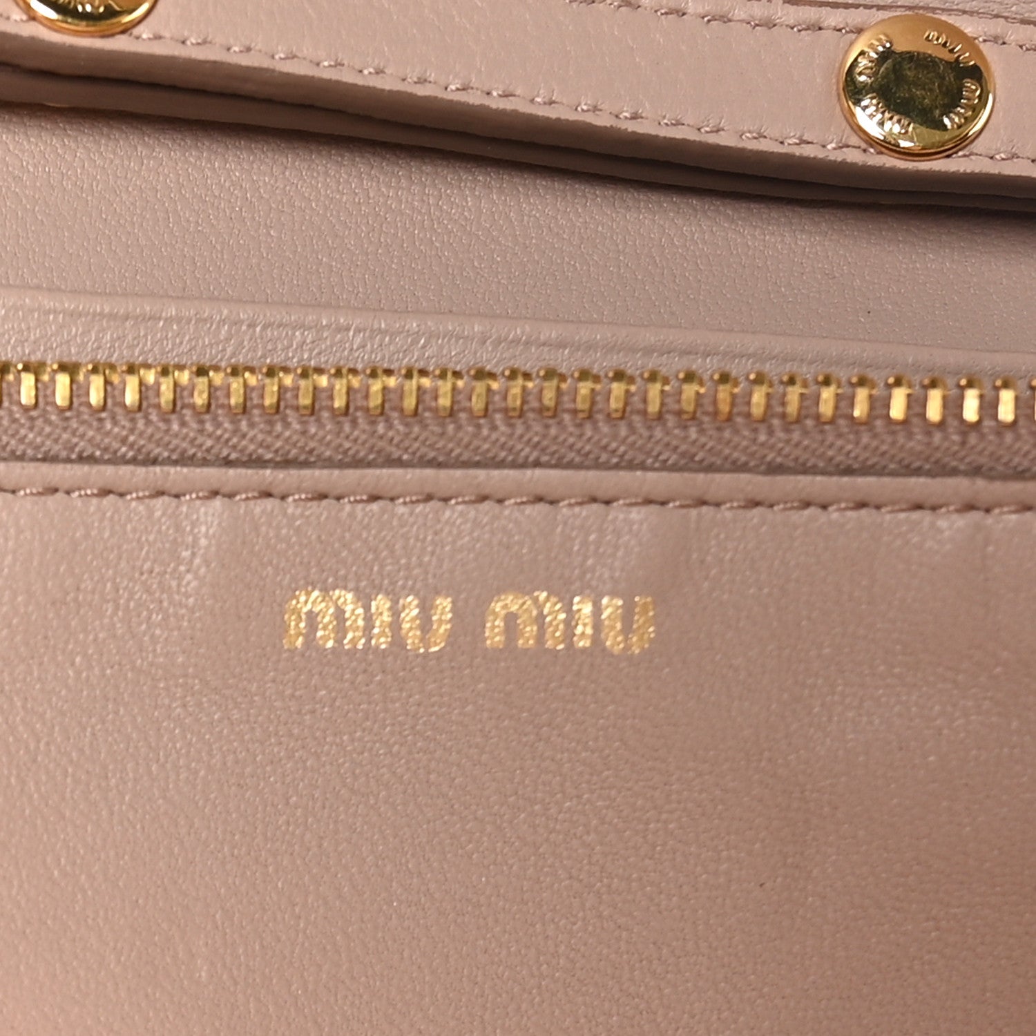 Miu Miu Nappa Matelasse Wallet On Chain Pomice 7 of 10