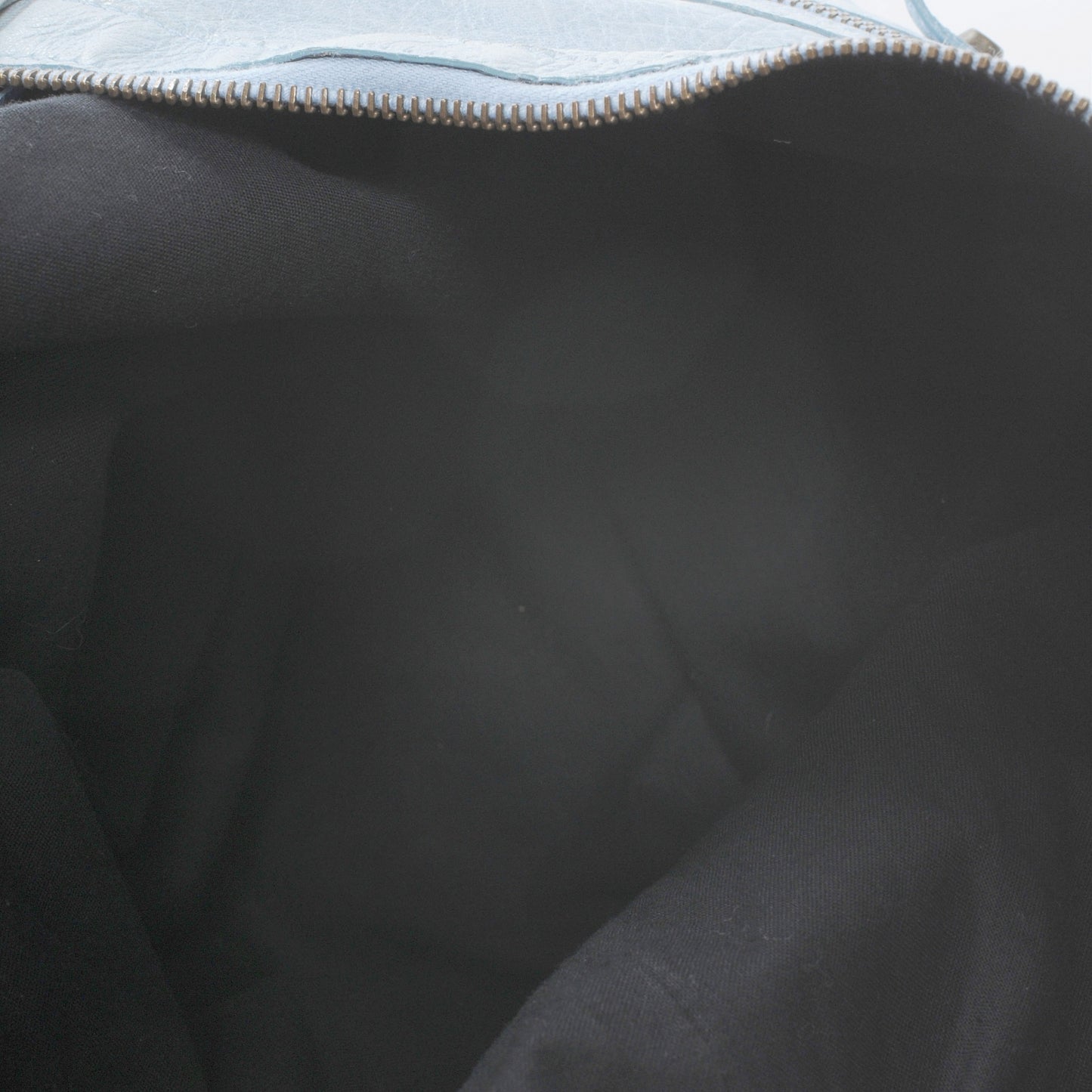 Chevre Day Hobo Sky Blue