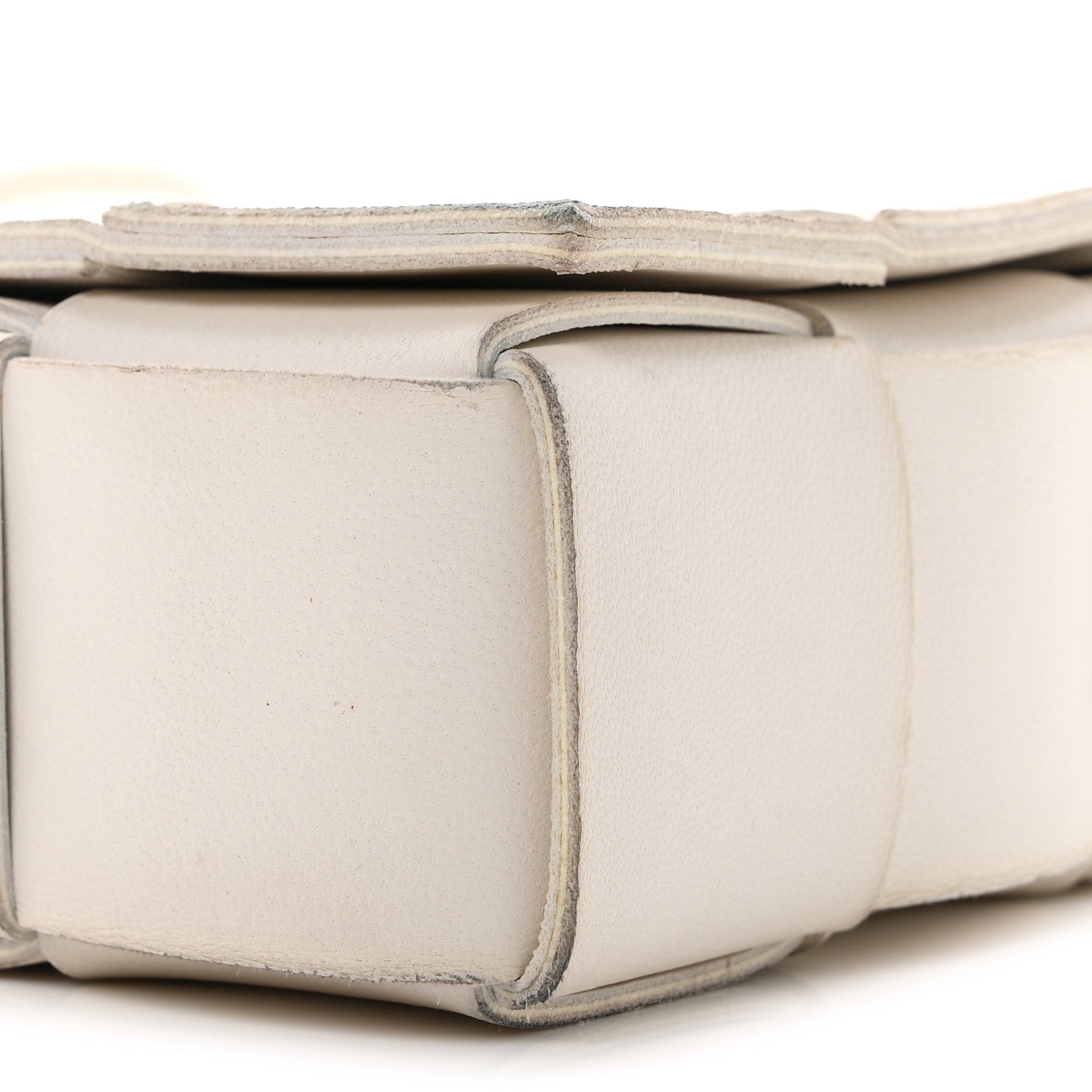 Bottega Veneta Lambskin Maxi Intrecciato Cassette Crossbody Bag White 10 of 10