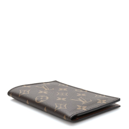 Louis Vuitton Monogram Passport Cover 4 of 6