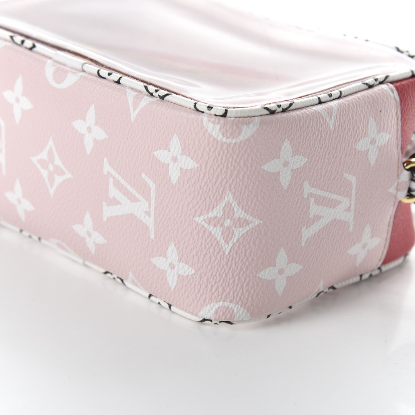 Monogram Giant Beach Pouch Rouge