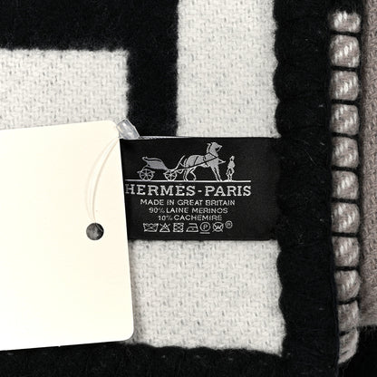 Hermes Wool Cashmere Avalon III Blanket Ecru Black 3 of 3