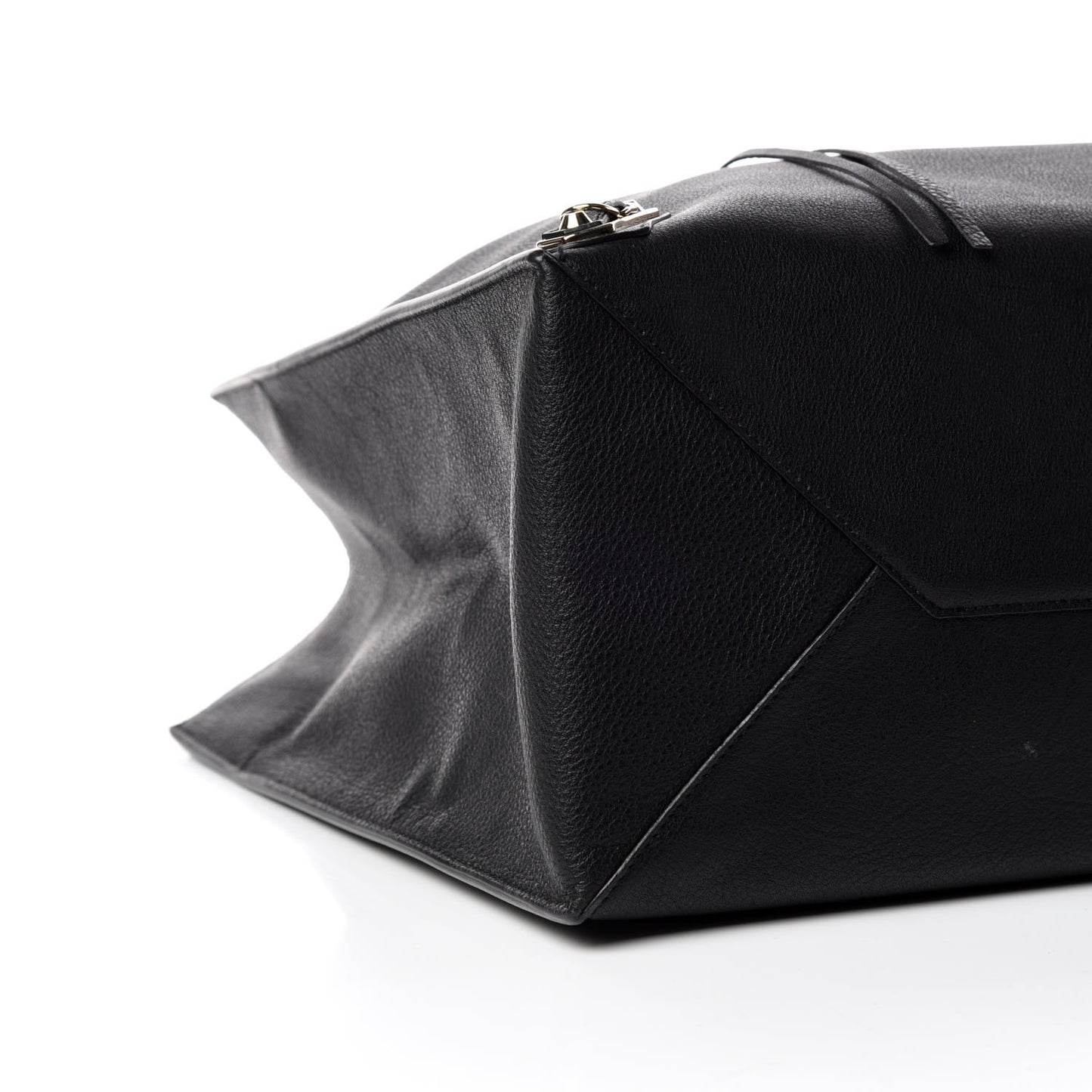 Grained Calfskin Gold Metallic Edge Hardware Papier A4 Tote Black