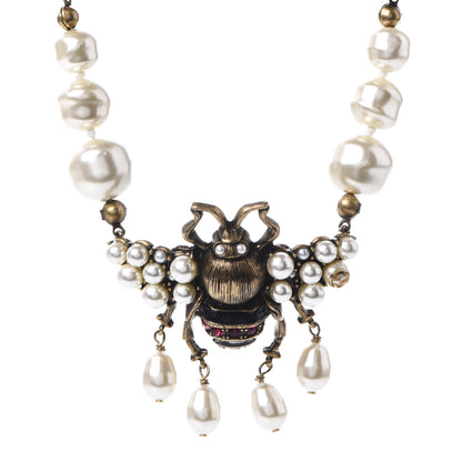 Gucci Crystal Pearl GG Sylvie Bee Necklace 4 of 7