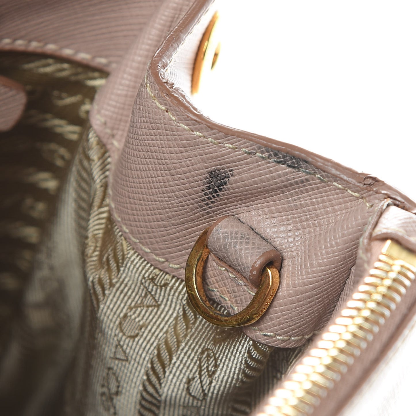 Saffiano Medium Galleria Double Zip Tote Cammeo