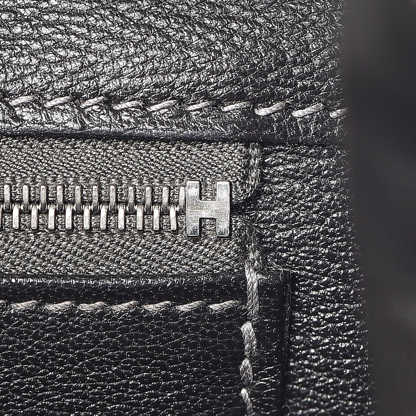 Shiny Porosus Crocodile Birkin 35 Graphite