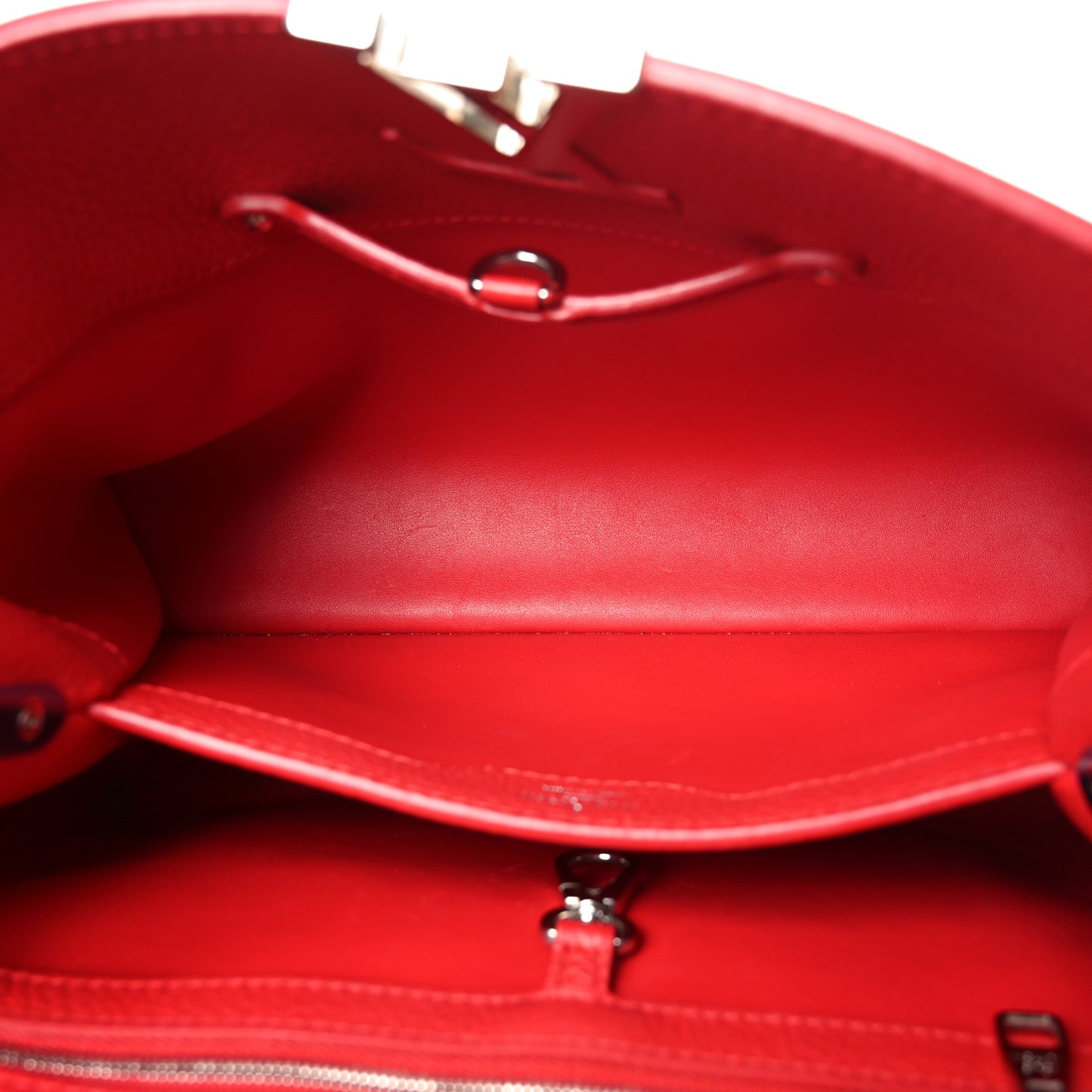 Taurillon Snakeskin Capucines PM Rubis