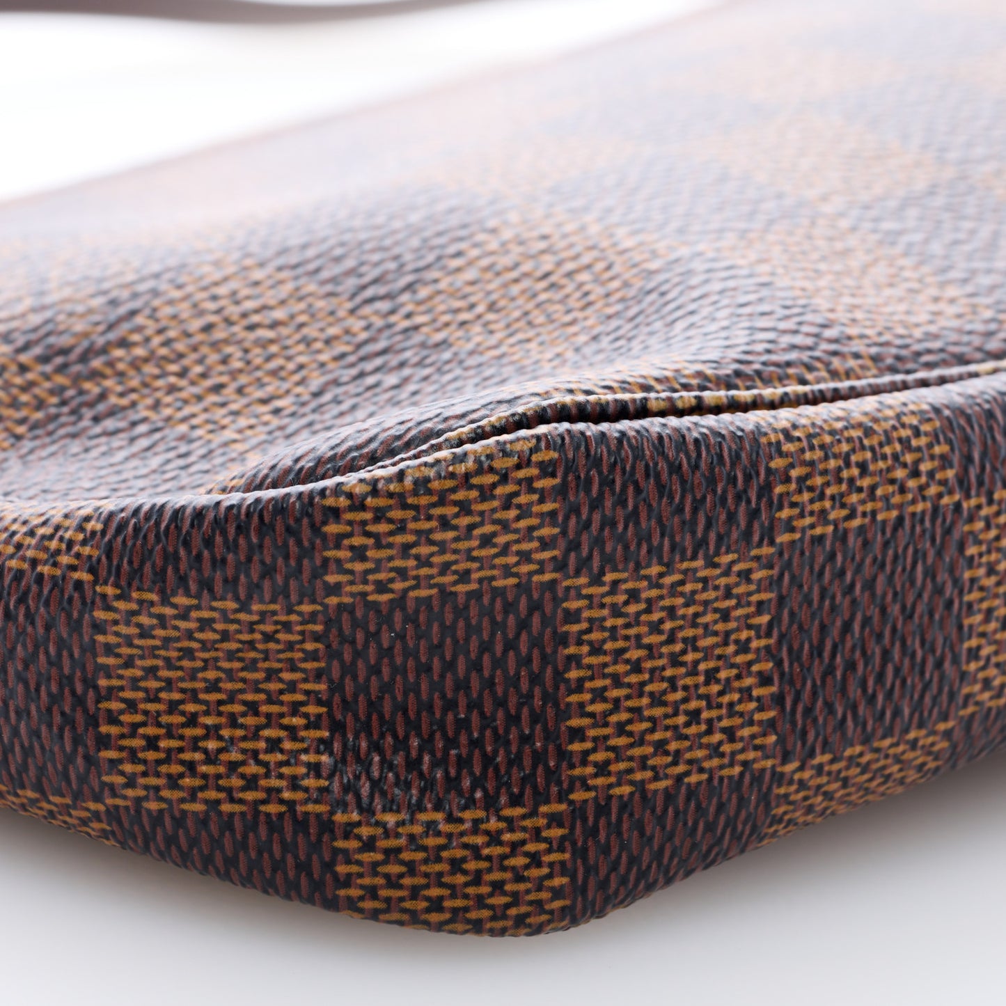Damier Ebene Pochette Accessories