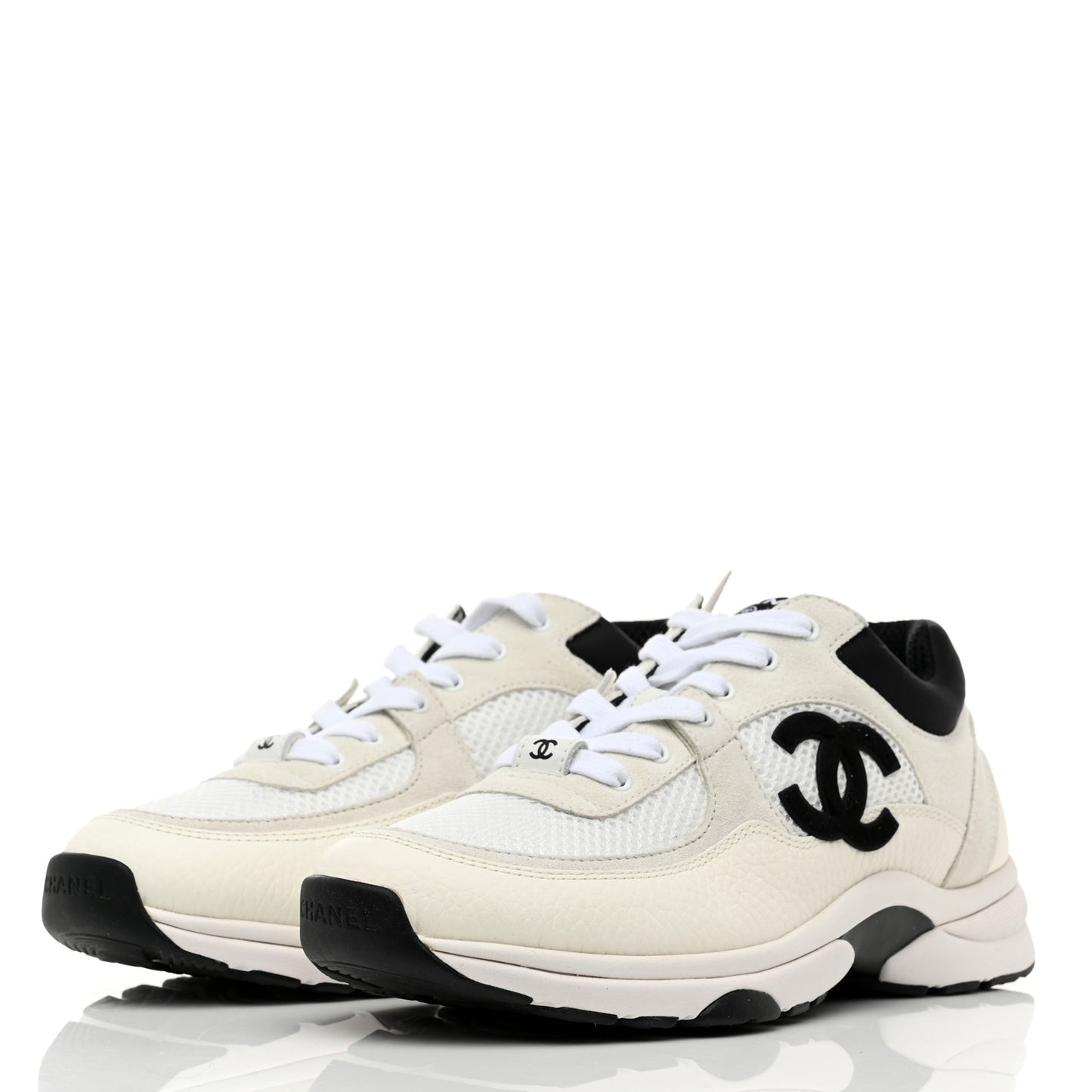 Mesh Suede Calfskin Grained Calfskin Womens CC Sneakers 39 White Black