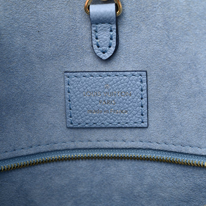 Louis Vuitton Empreinte Monogram Giant By The Pool Onthego MM Summer Blue 5 of 10