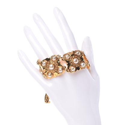 Chanel Pearl Bracelet Gold 2 of 8