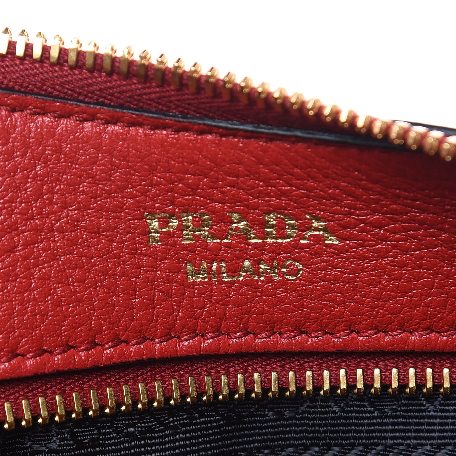 Prada Vitello Phenix Hobo Rosso 6 of 9