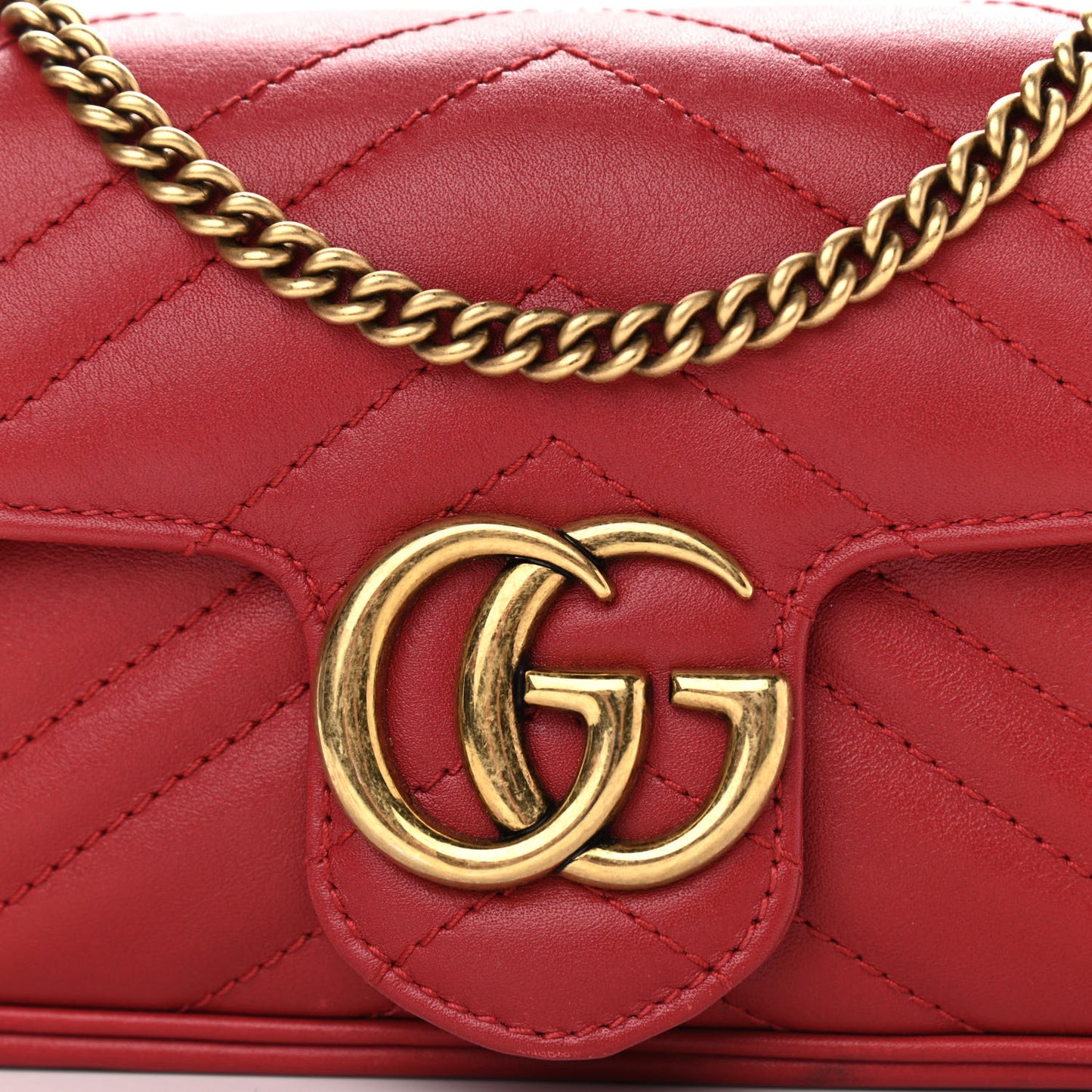 Calfskin Matelasse Super Mini GG Marmont Shoulder Bag Hibiscus Red