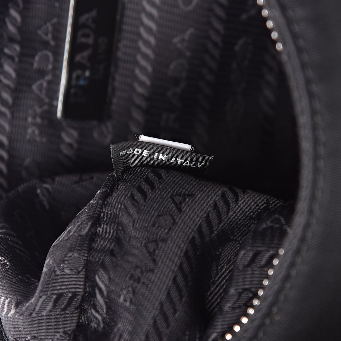 Nylon Re-Edition 2005 Shoulder Bag Black