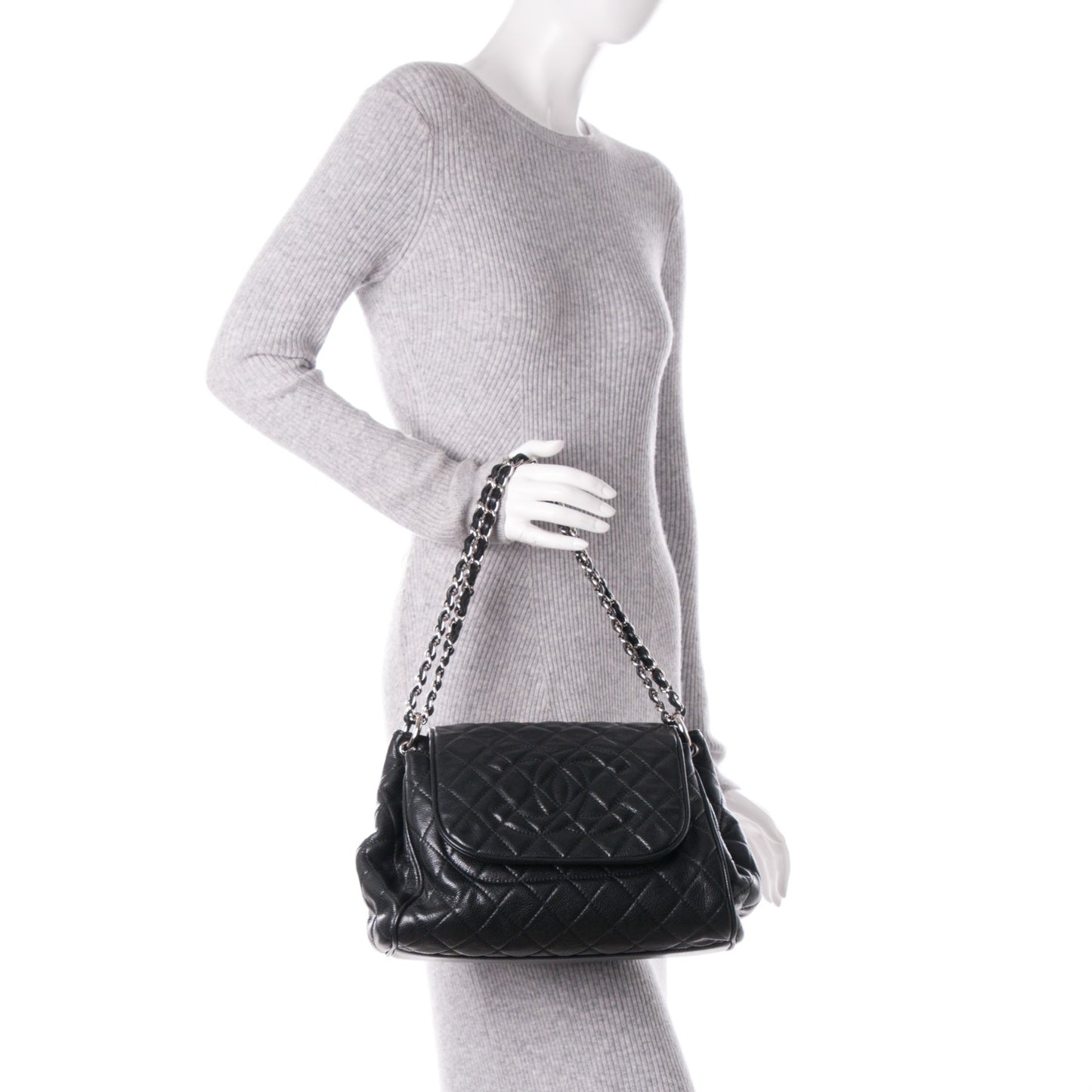 Caviar Quilted Timeless Accordion Flap Black