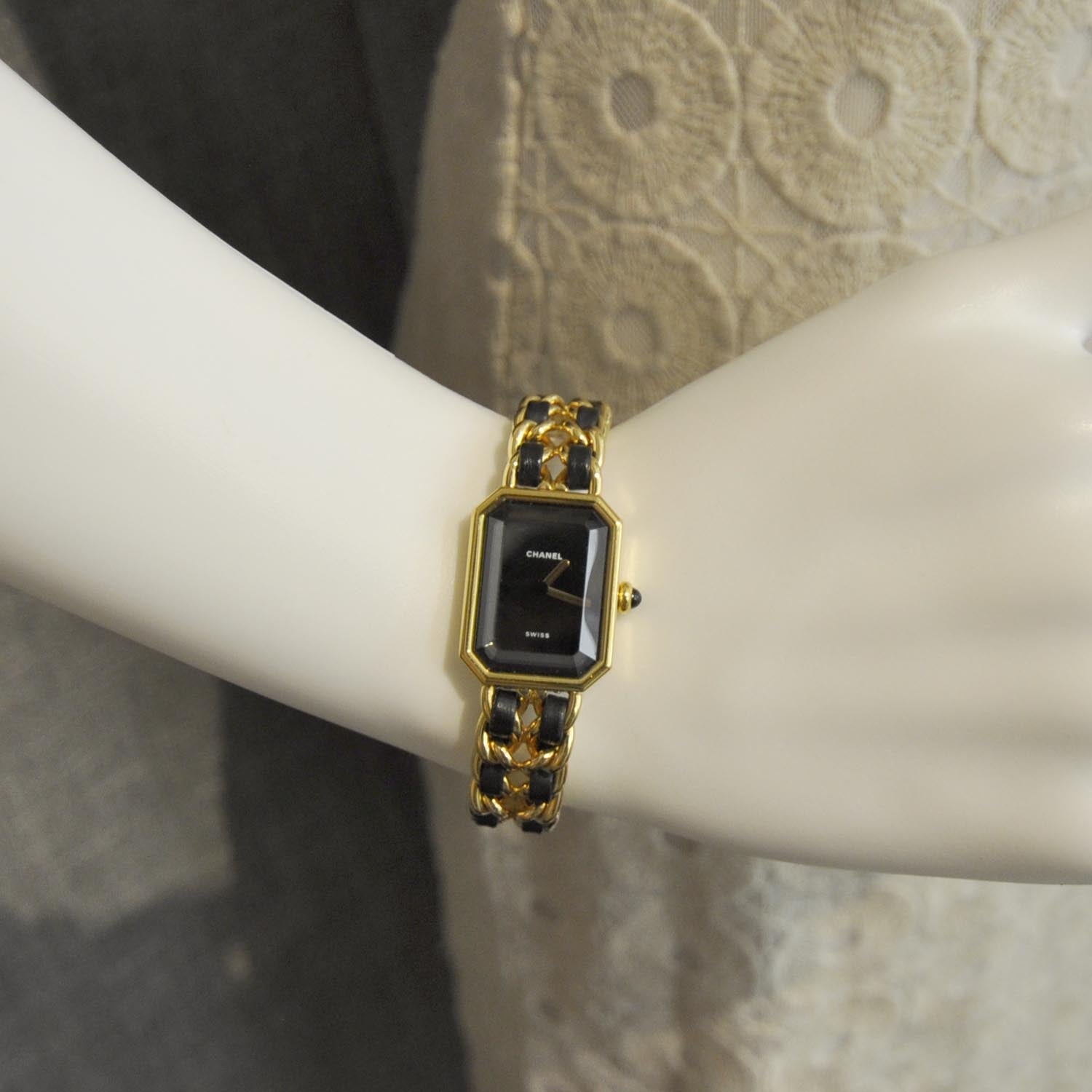 Chanel Stainless Steel Lambskin 20mm Chain Premiere Quartz Watch Gold M 2 of 7