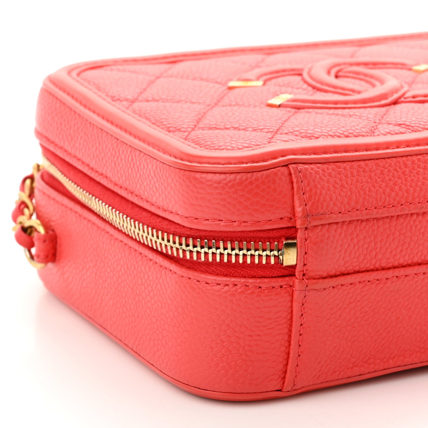 Caviar Quilted Small CC Filigree Vanity Case Coral
