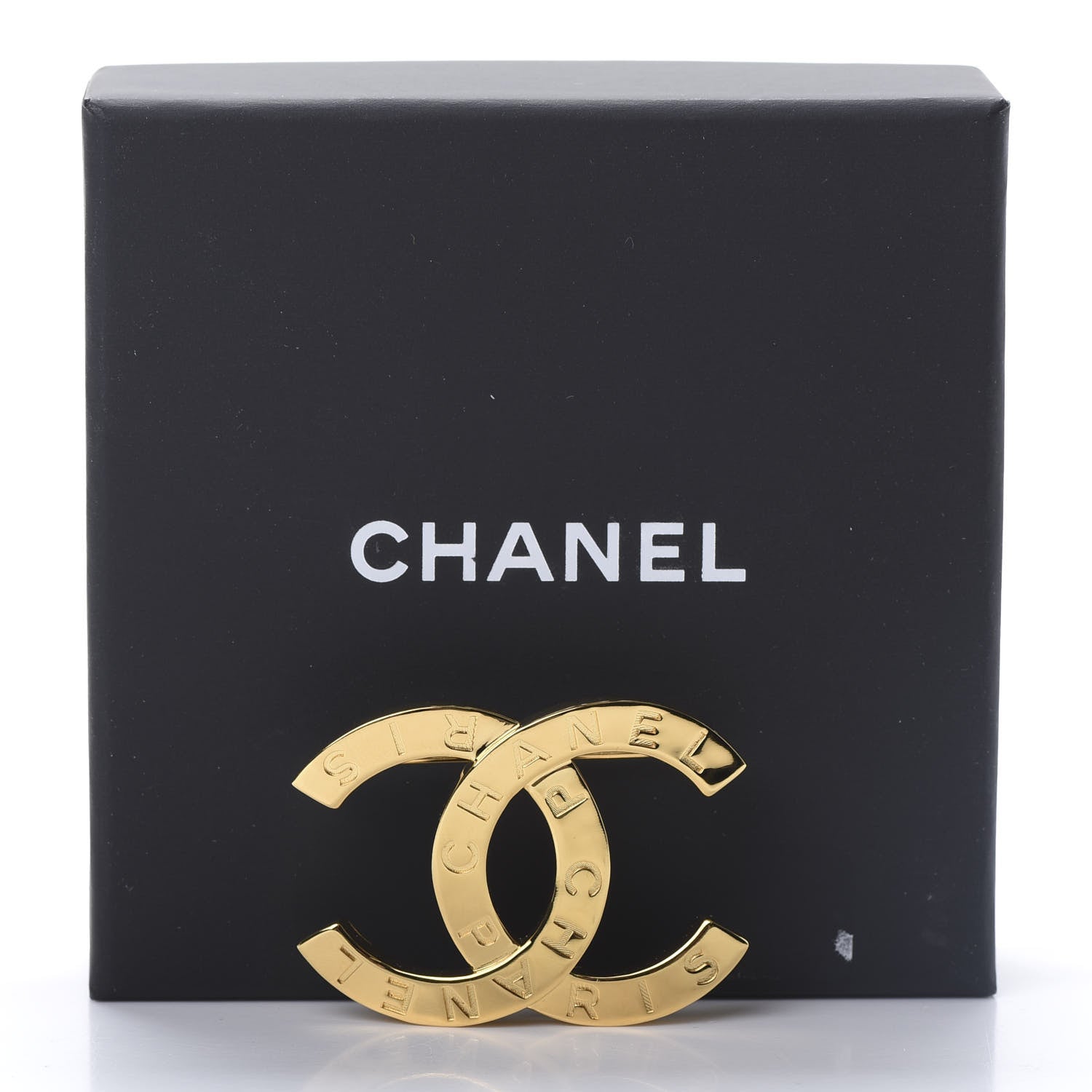 Chanel Metal Paris Button CC Large Brooch Gold 5 of 5