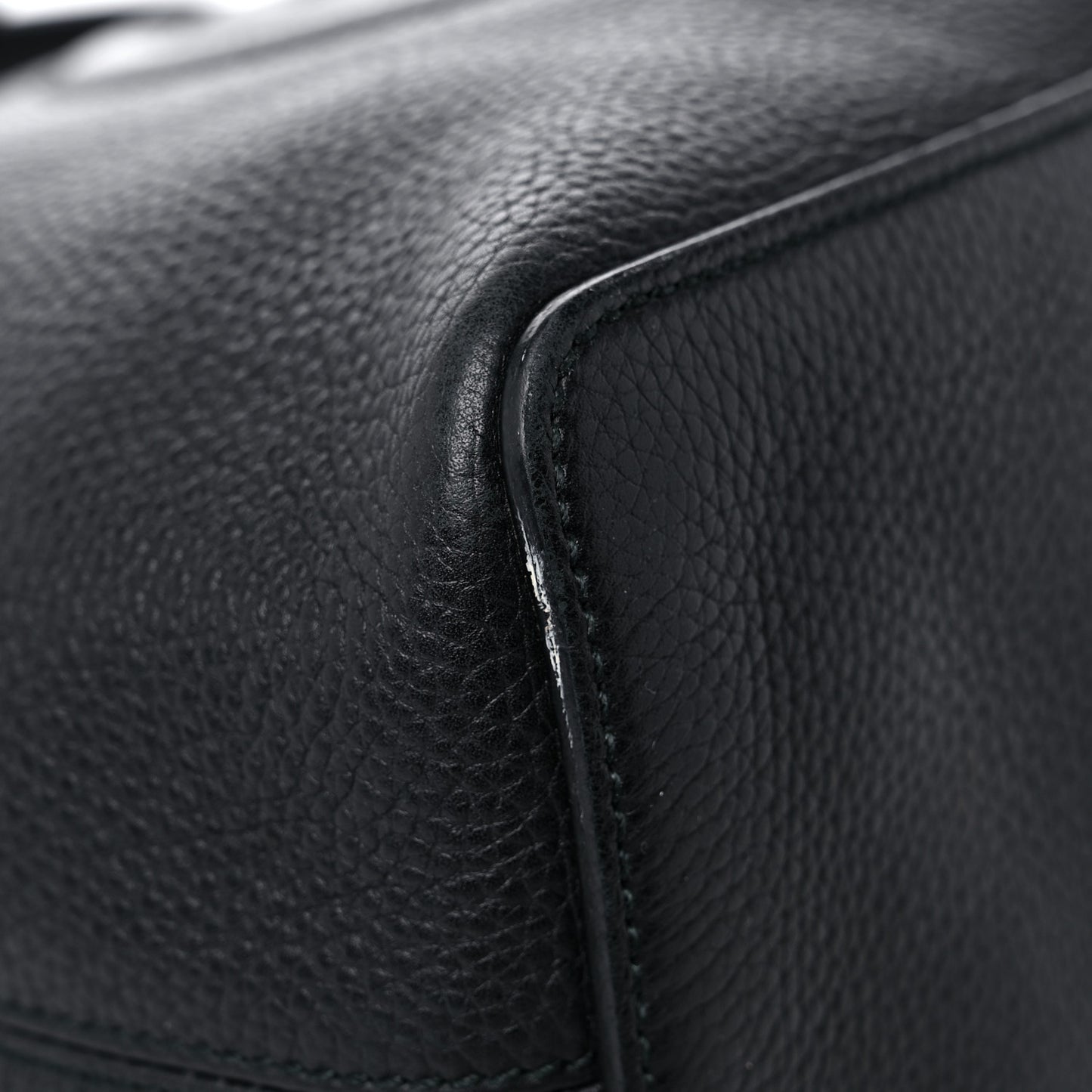 Pebbled Calfskin Large Soho Hobo Black