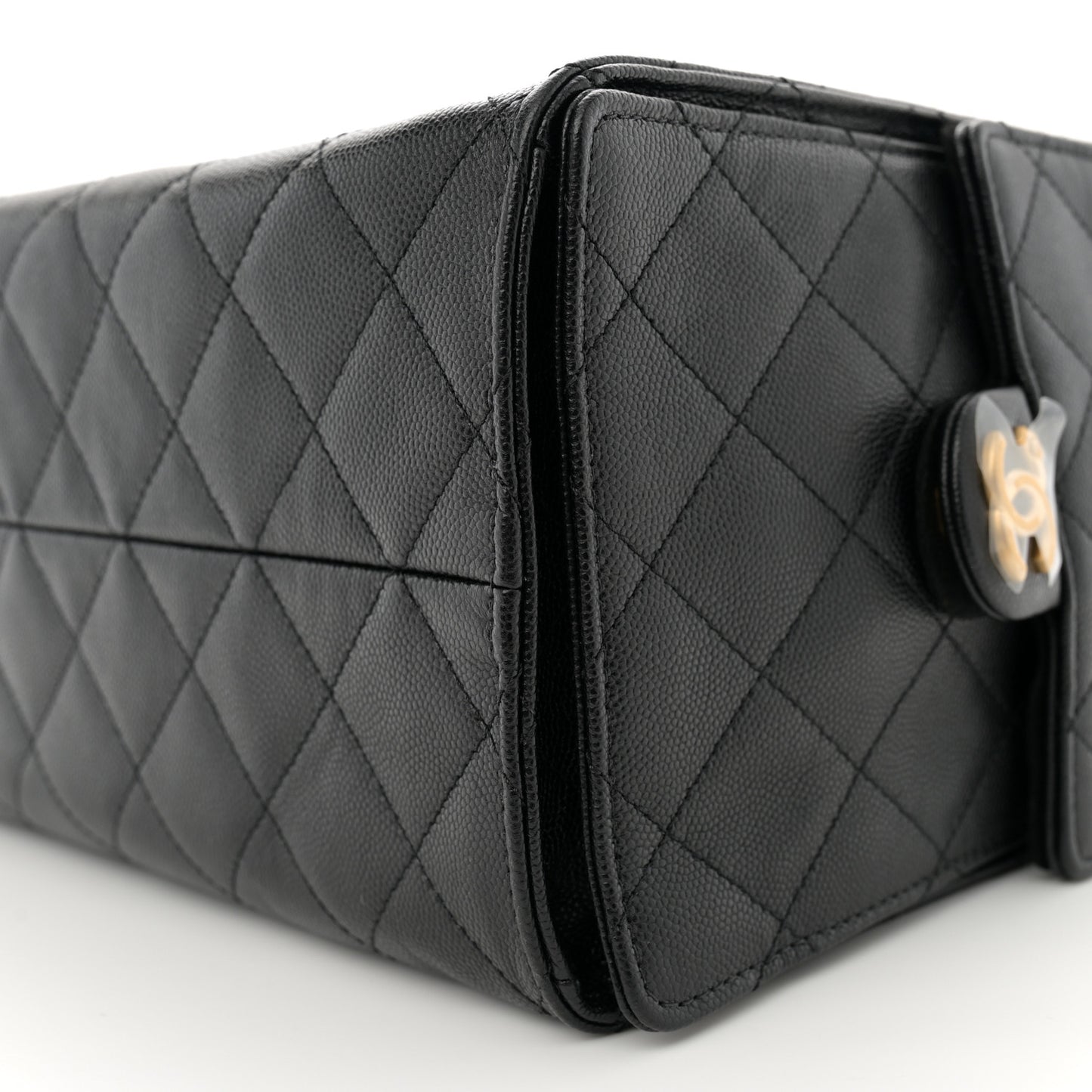 Caviar Quilted Medium Chanel 25 Handbag Black