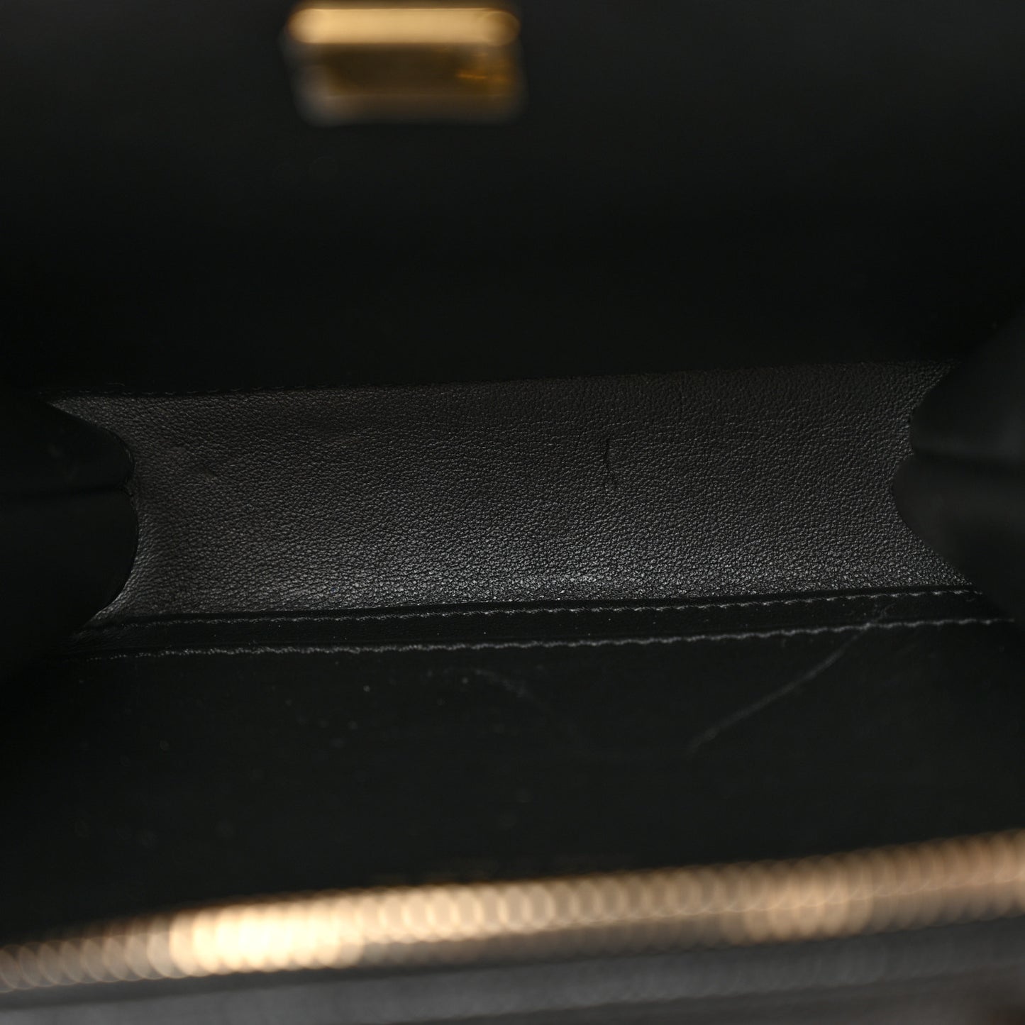 Caviar Quilted Small Pick Me Up Vanity Case Black