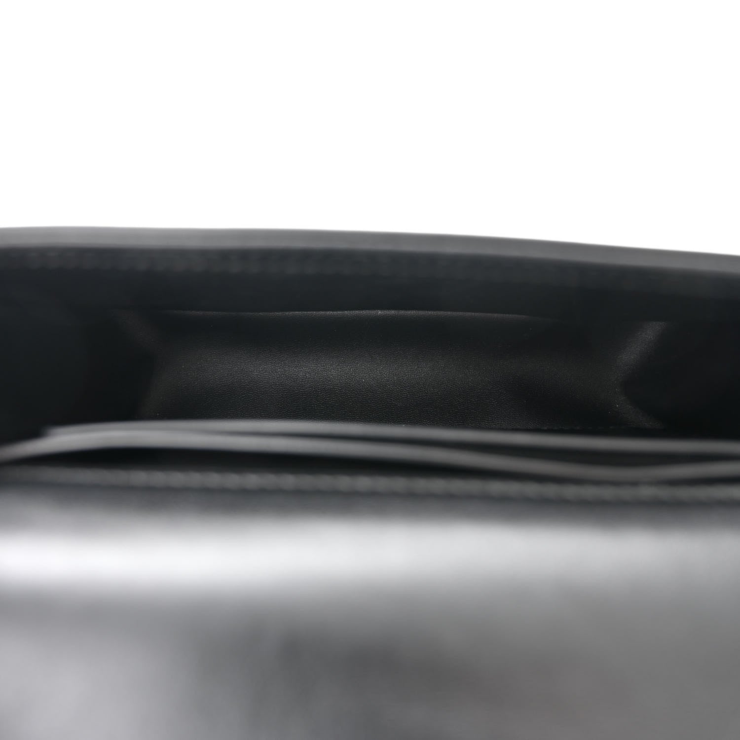 Burberry Smooth Calfskin Small Grace Bag Black 5 of 12